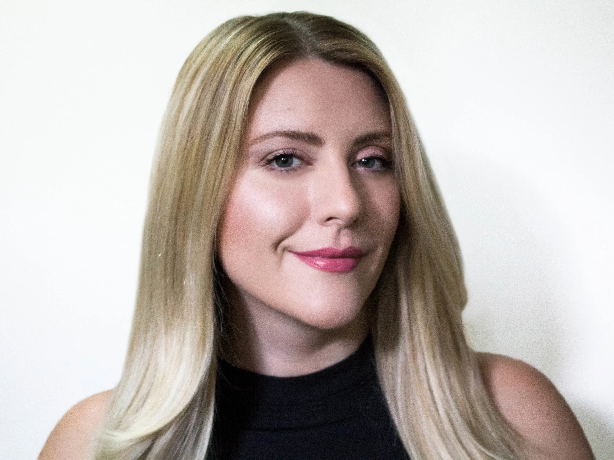 Fashion Magazine: How To Contour For Daytime