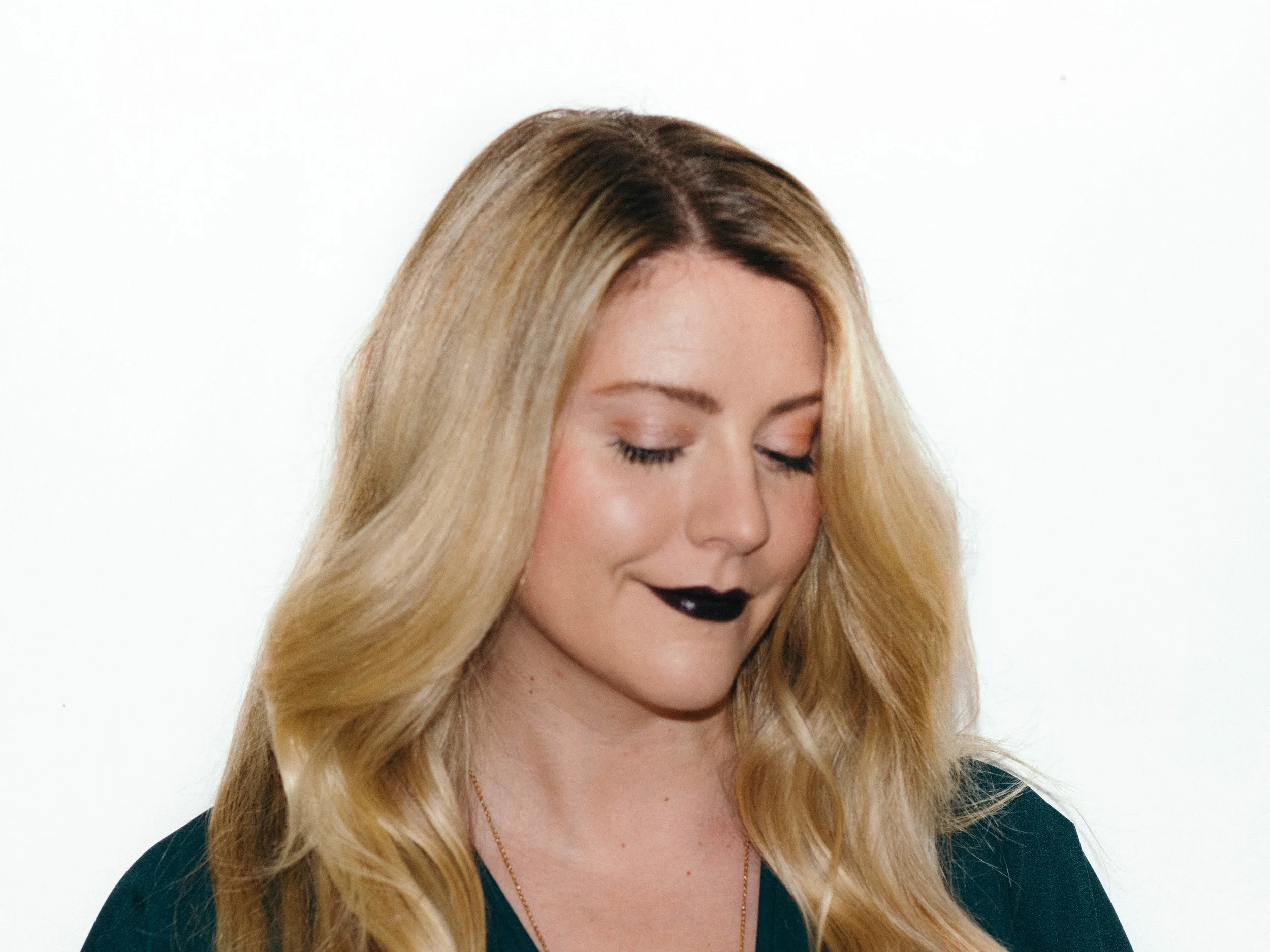 Fashion Magazine: How to wear black lipstick IRL