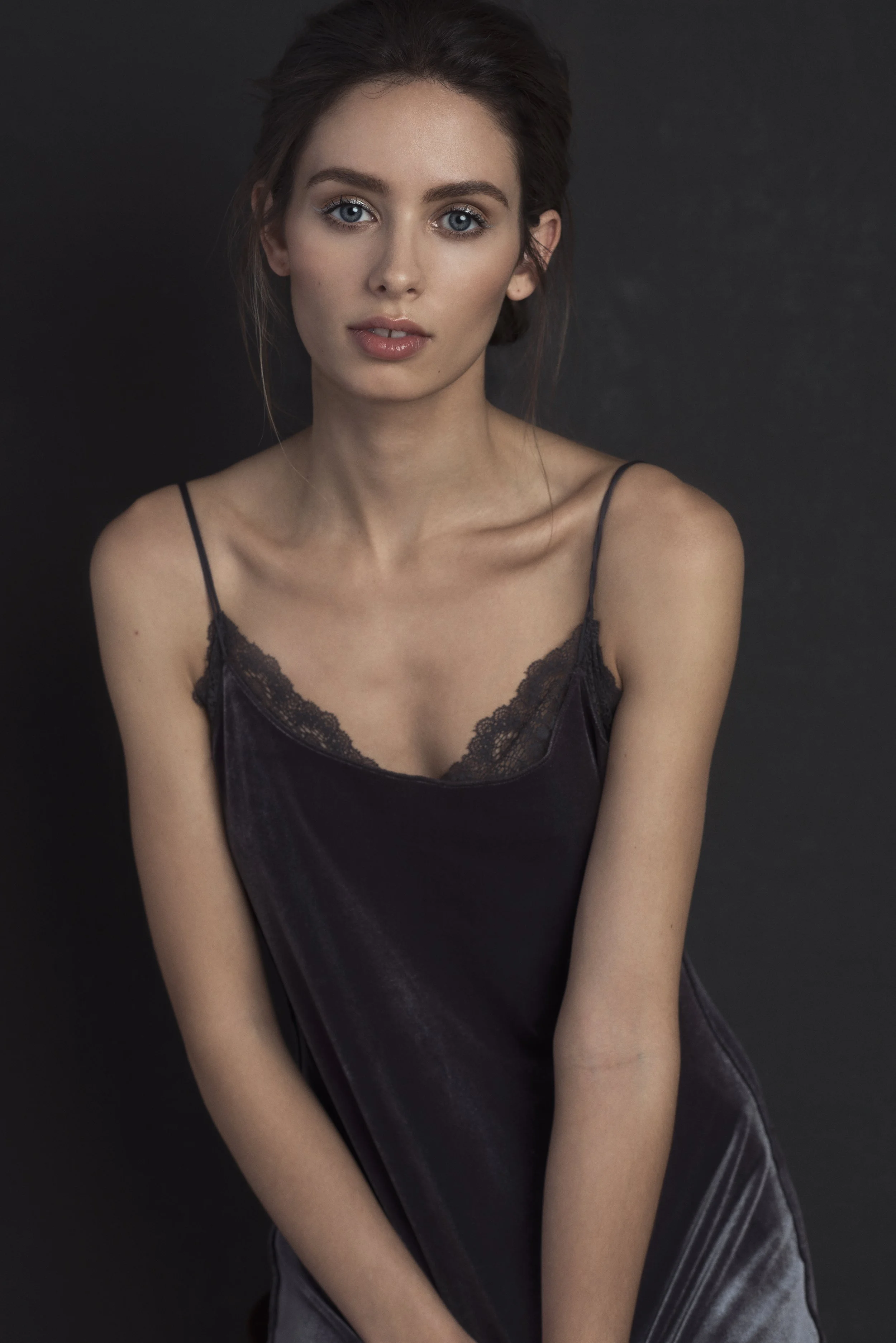 Silver winged eyeliner. Photographed by Toriglia & Co. Makeup/Hair: Katie Elwood Model: Andee (Key Model Management) #WingedEyeliner #Eyeliner #Beauty #Makeup #BeautyBlender #Photoshoot 