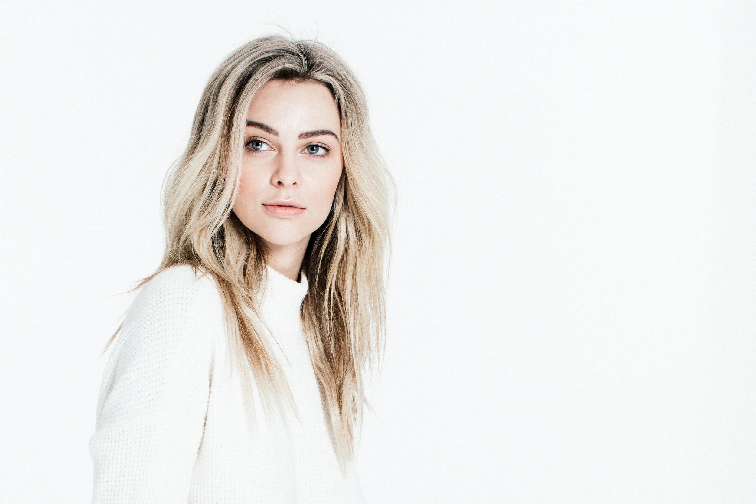 Youtube V-Logger #MelissaMerk photographed by Anick Violette. #Makeup by Katie Elwood using #YSLBEAUTY #NATURALMAKEUP Hair by Jade Kugelman using #KEVINMURPHY