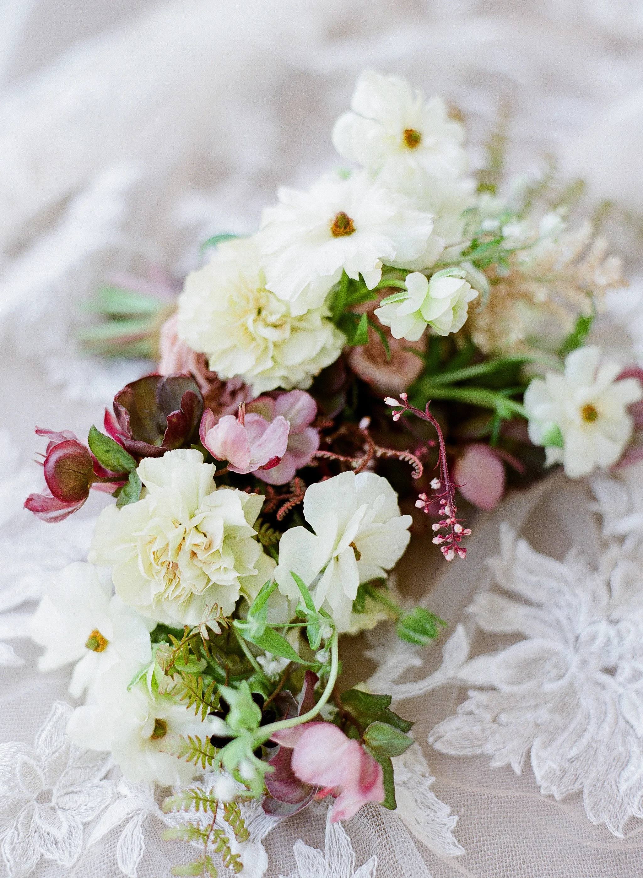 Wild Green Yonder_Virginia Wedding Flowers_Rust Manor House_13.jpg