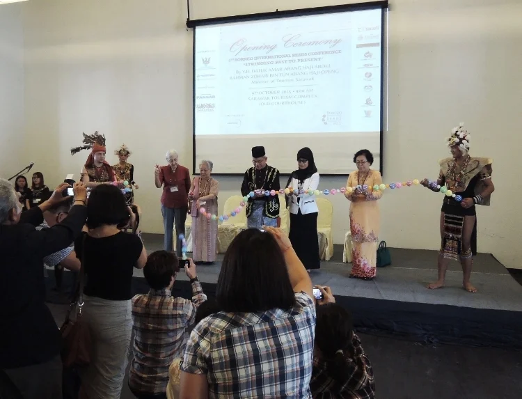 This is the opening ceremony of BIBCo with from left to right members of dance troupe, Hiedi Munan, Madam Surapee Ronjanavongse from Thailand (WCC), Datum Tulip Zulpilp, Assistant Minister of Tourism Sarawak, MP, Datuk Fatimah Abdullah, Minister for Women and Family Development, Datuk Empiang Jabu, former Senator, and member of dance troupe.