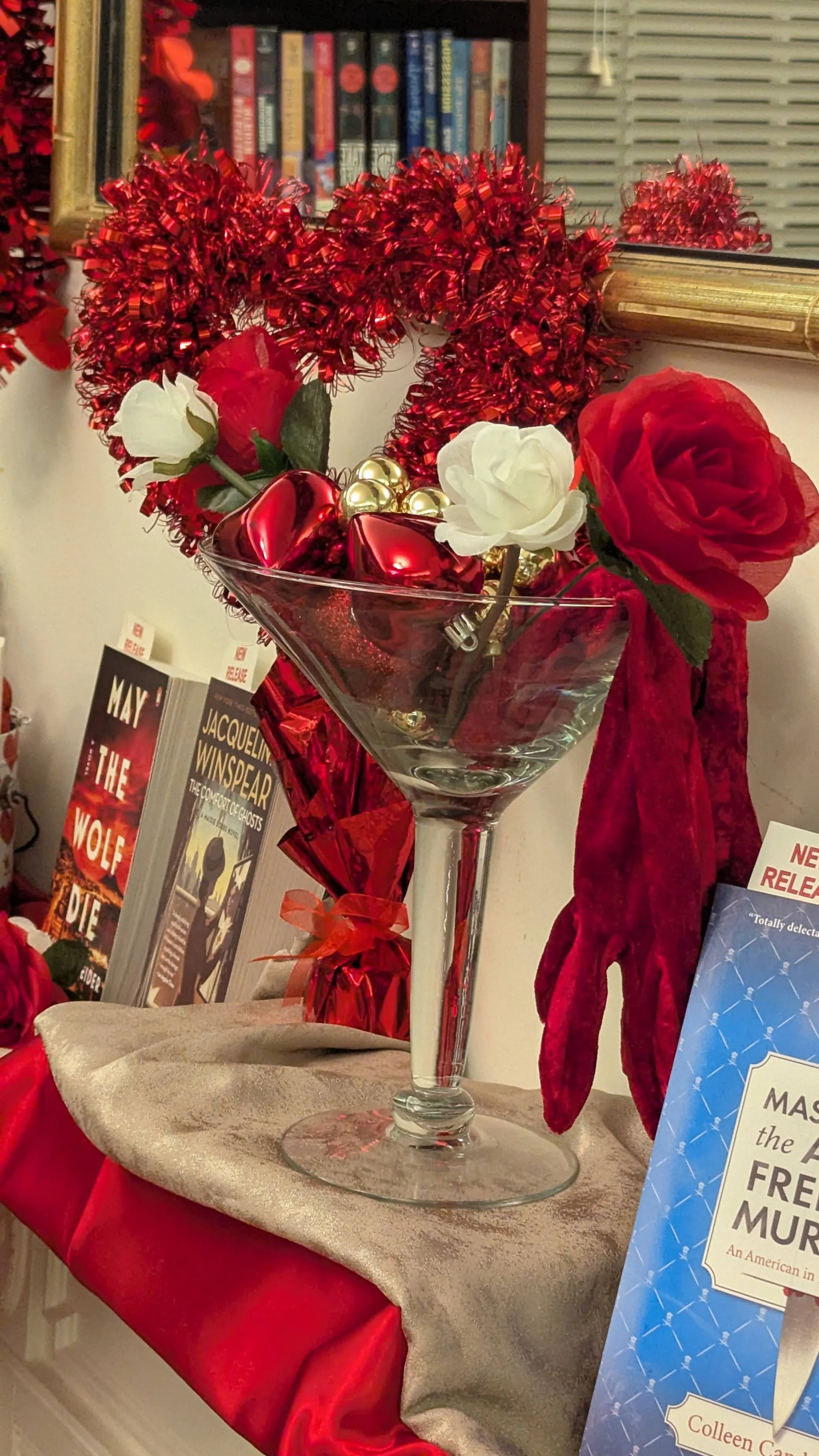 Champagne &amp; Roses