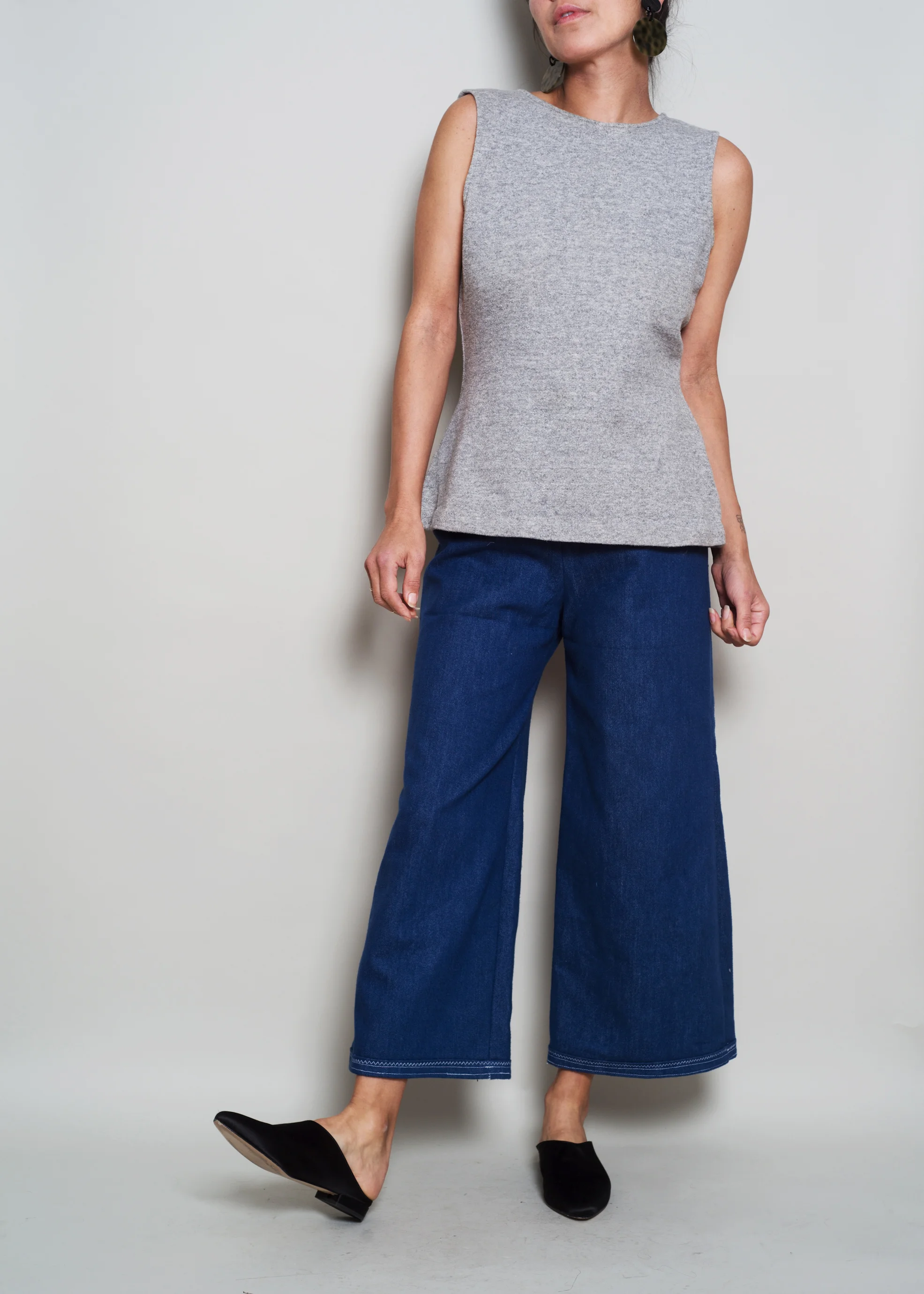 A_Part_of_the_rest_vintage_Norma_Kamali_Sleeveless_Sweatshirt003.jpg