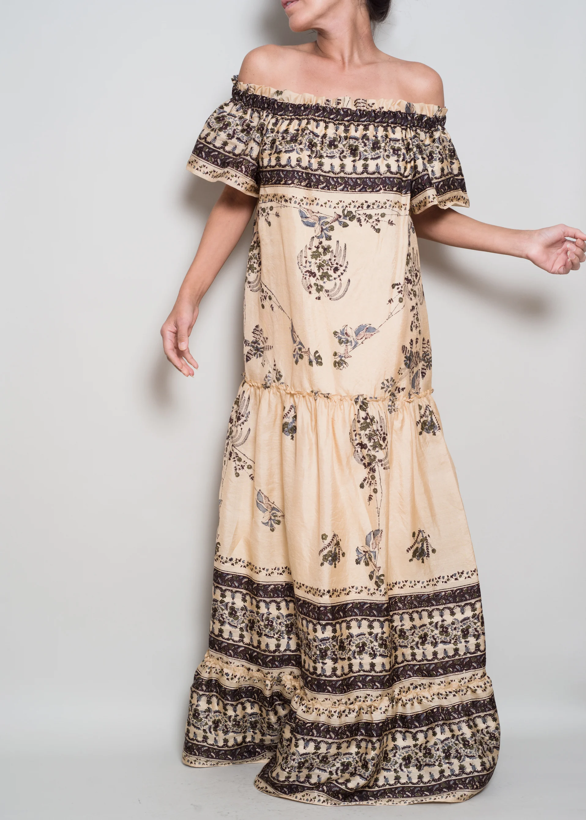 Le_Marie_Collection_One_of_a_Kind_Tiered_Off_Shoulder_Dress005.jpg
