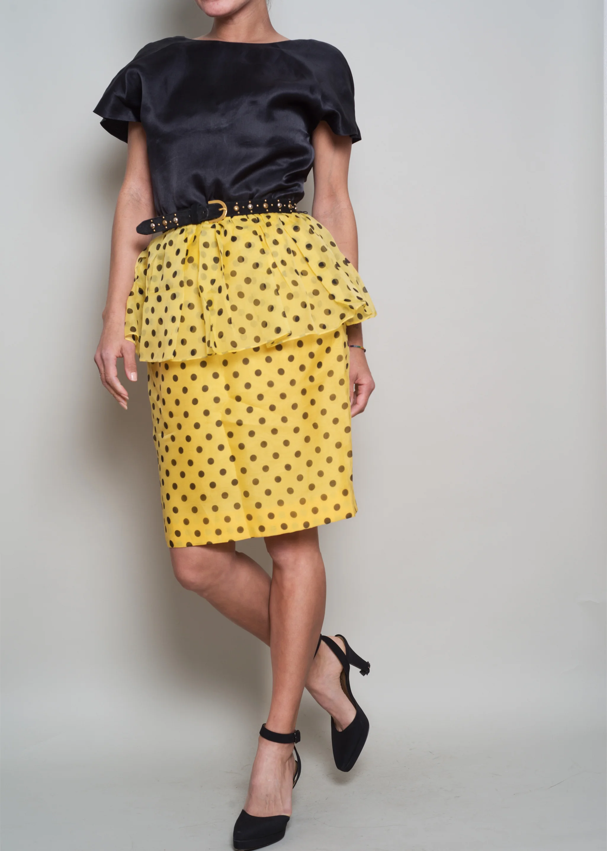 A_Part_of_the_Rest_Vintage_1980s_Designer_Christian_Dior_Polka_Dot_Yellow_Black_Dress002.jpg