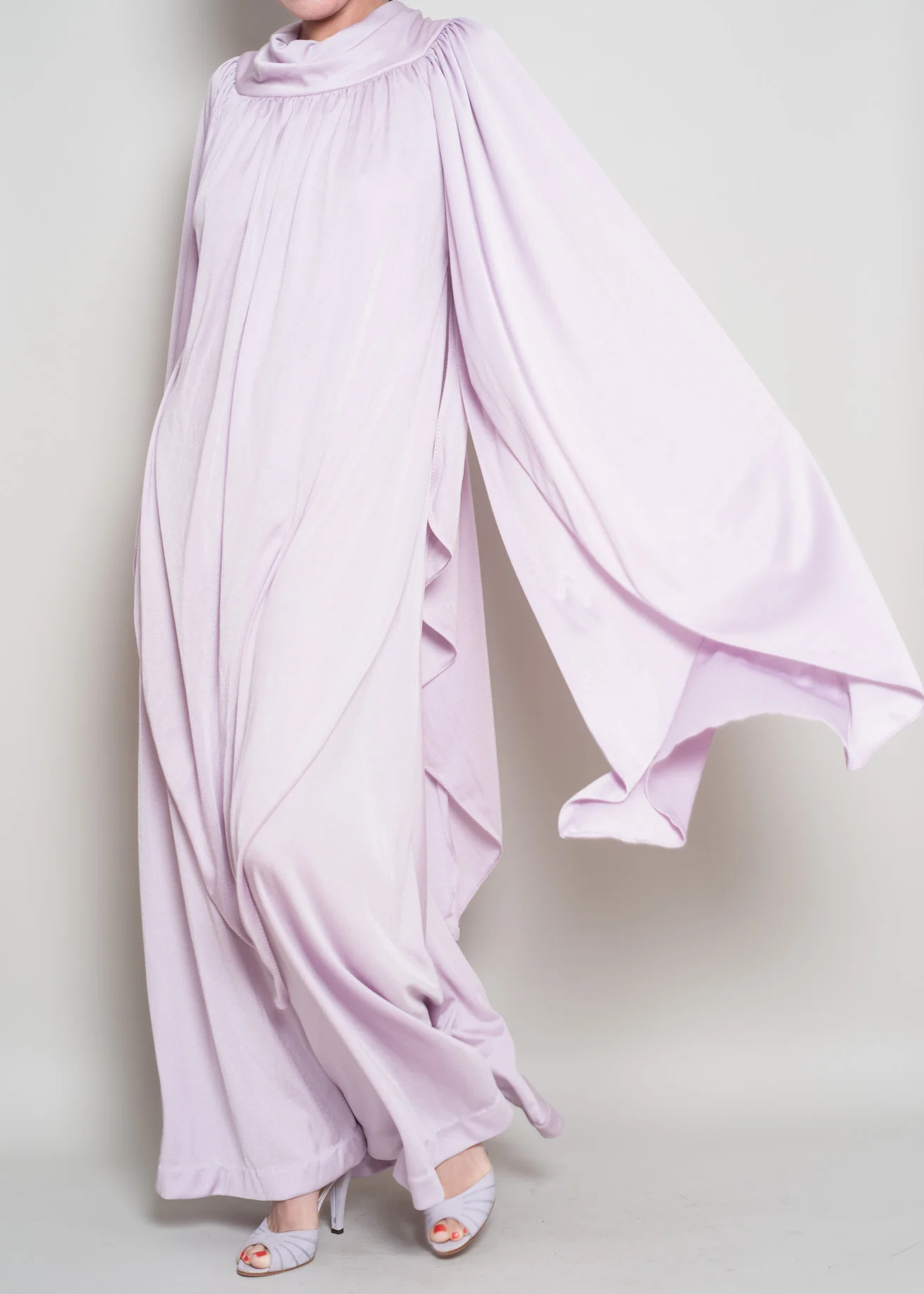 A_Part_of_the_Rest_Vintage_1970s_Halston_Era_Slinky_Jersey_Disco_Maxi_Dresses_Lavender_Angel_Cape_duo2.jpg