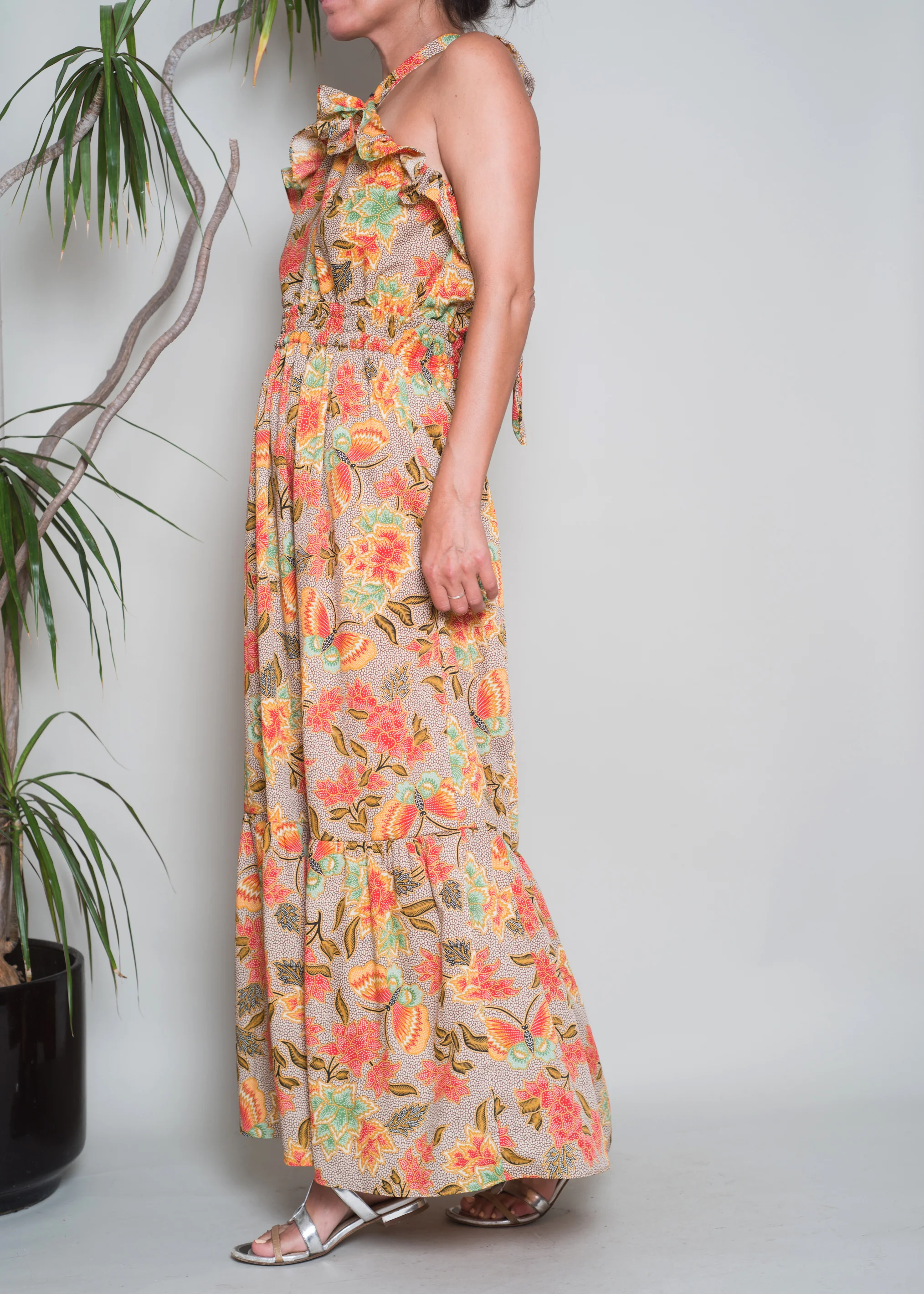 Le_Marie_Collection_Butterfly_Ruffle_Halter_Dress002.jpg