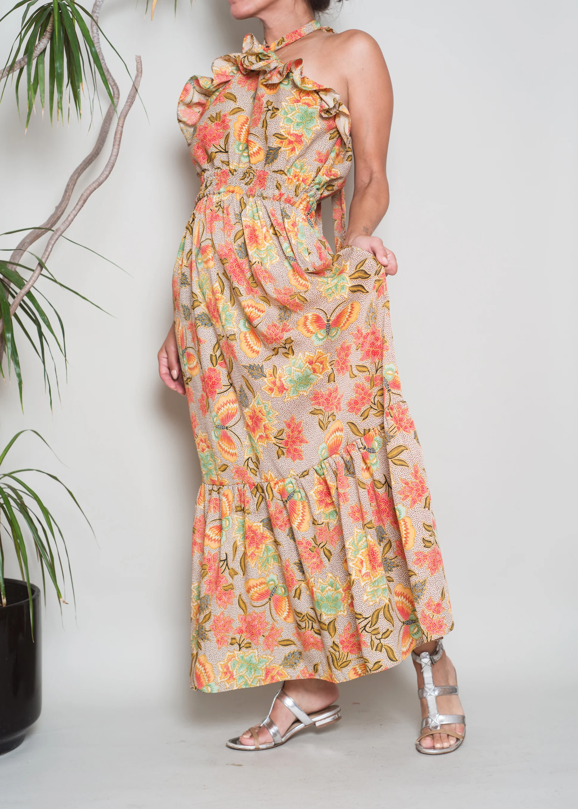 Le_Marie_Collection_Butterfly_Ruffle_Halter_Dress006.jpg