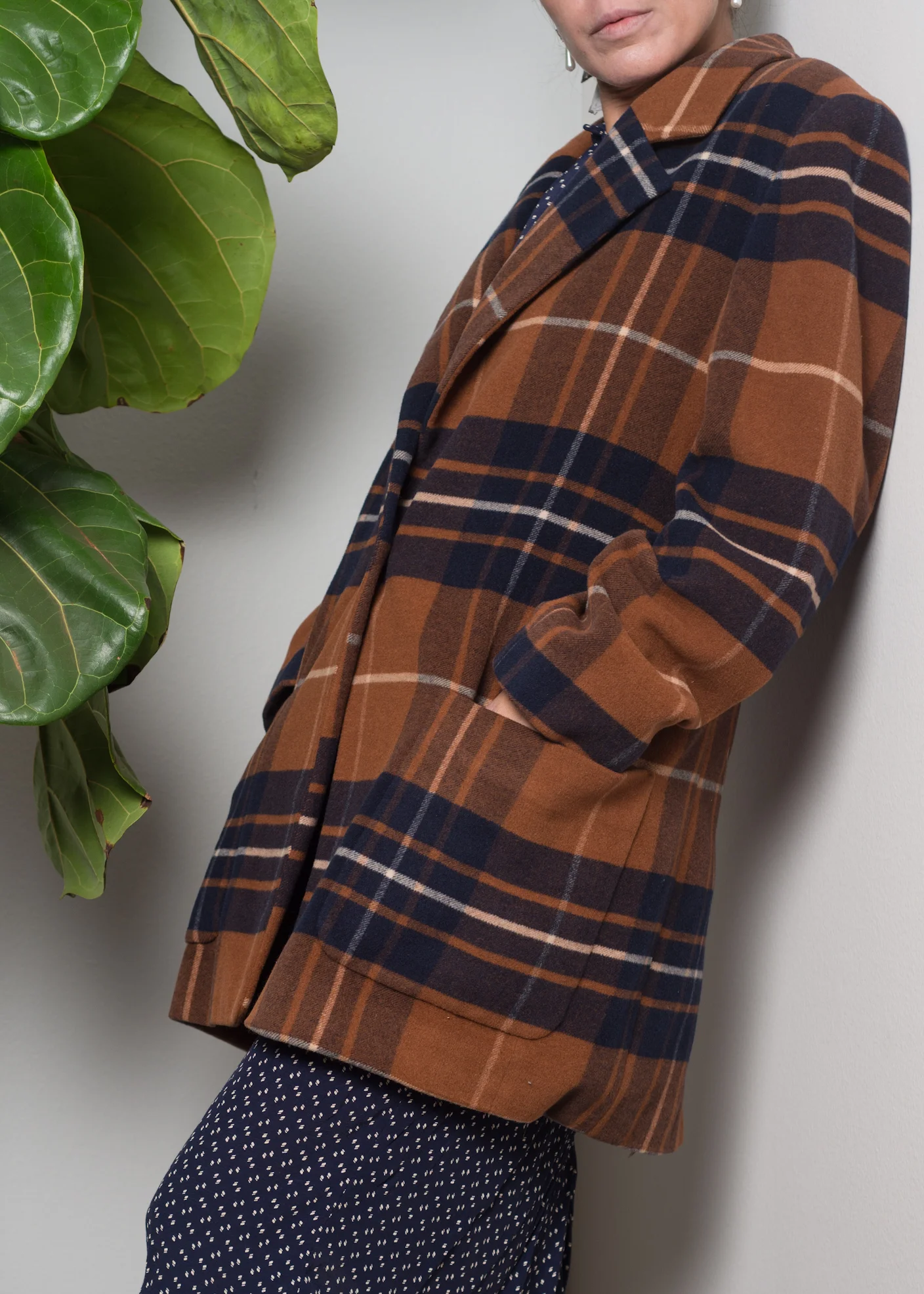 A_Part_of_the_Rest_Vintage_1980s_escada_brown_plaid_wool_blazer_002.jpg