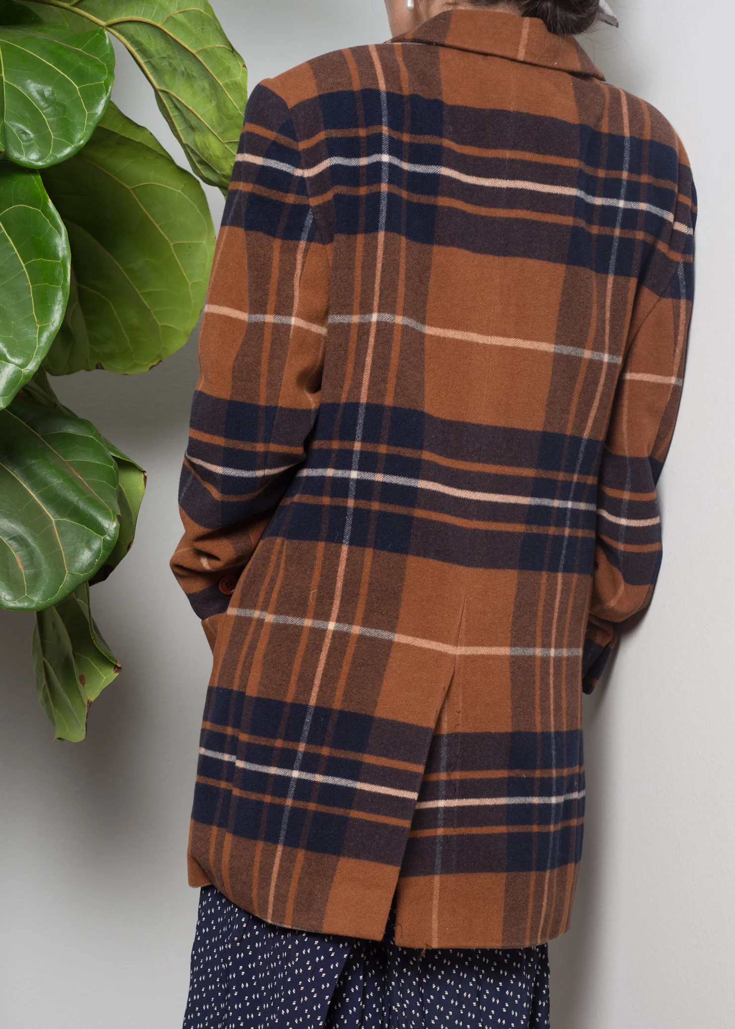 A_Part_of_the_Rest_Vintage_1980s_escada_brown_plaid_wool_blazer_001.jpg
