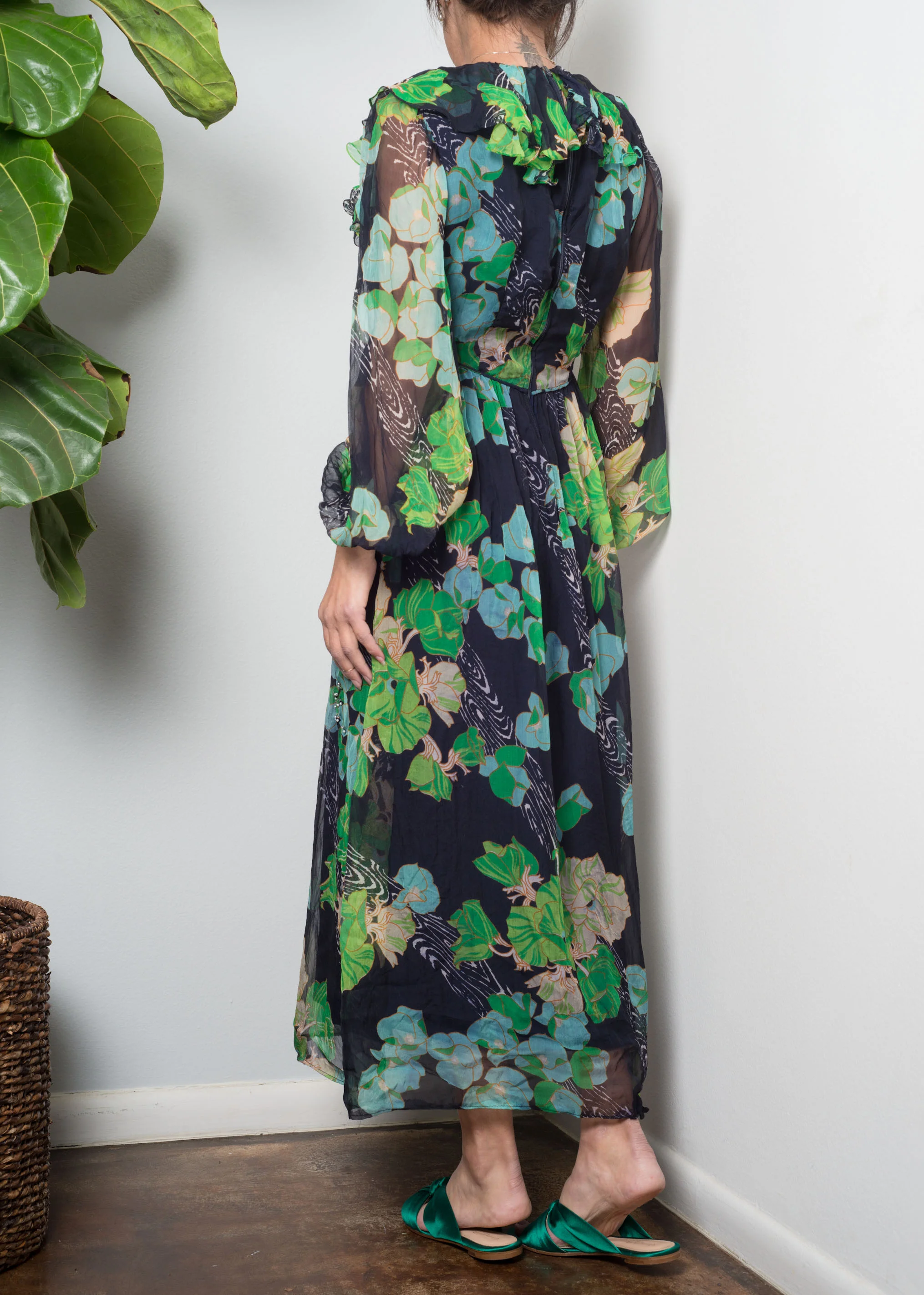 A_Part_of_the_Rest_Vintage_1970s_Geoffrey_Beene_Floral_Chiffon_Ruffle_Midi_001.jpg