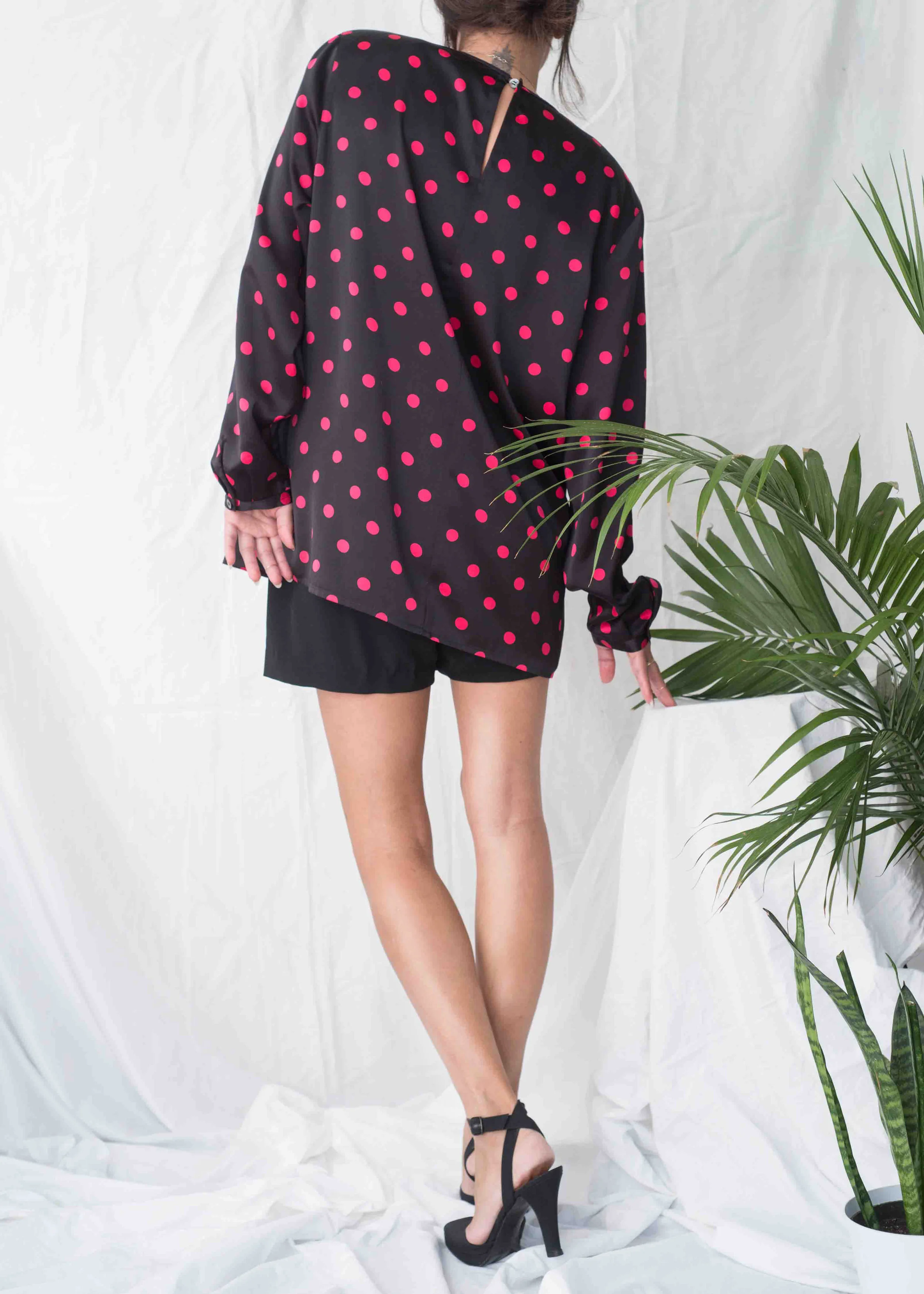 A_Part_of_the_rest_vintage_sustainable_style_1980s_louis_feraud_satin_black_polka_dot_blouse_001.jpg