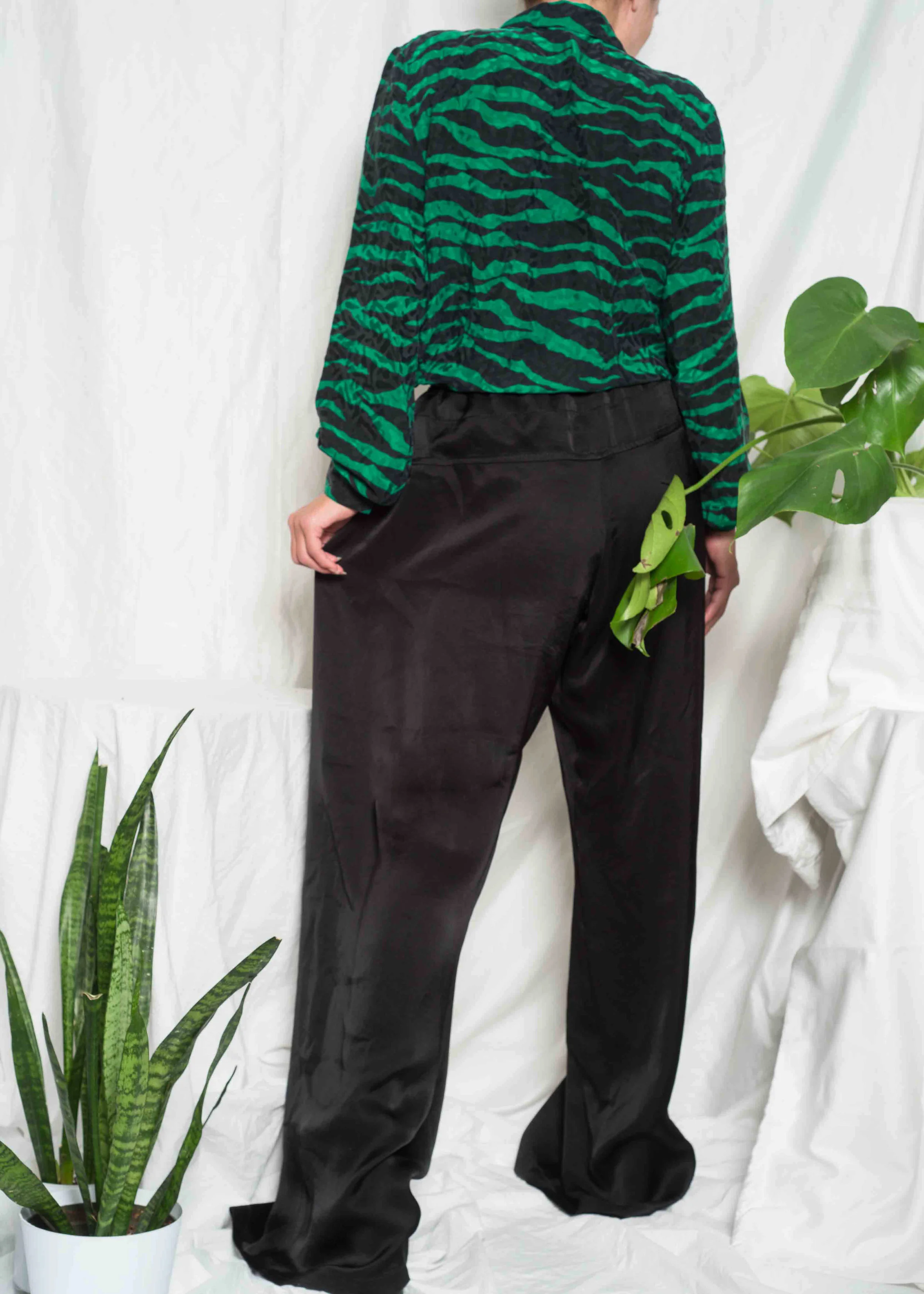 A_Part_of_the_Rest_Vintage_1980s_I.Magnin_Emerald_tiger_silk_blouse_lanvin_satin_pant_001.jpg