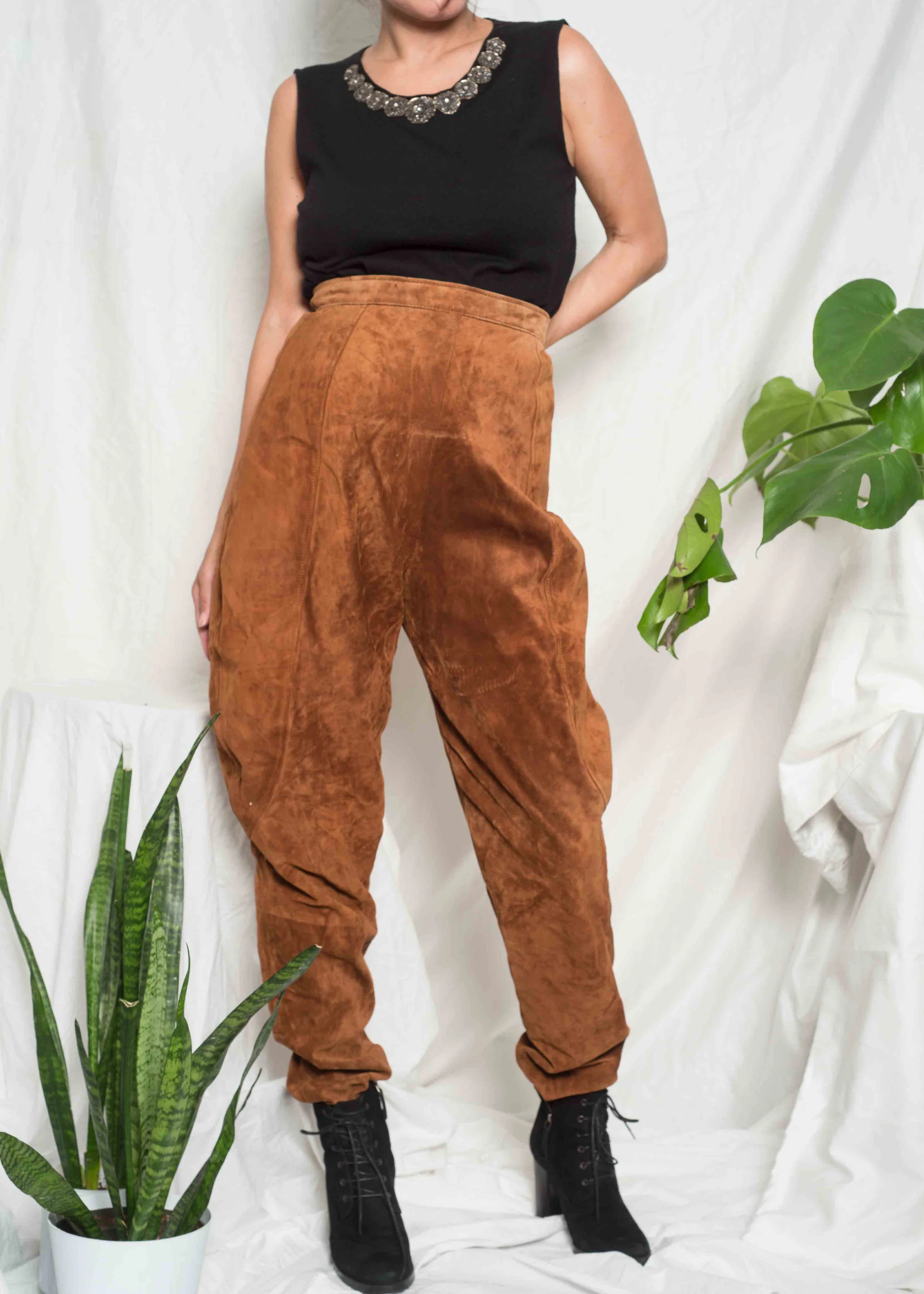 A_Part_of_the_Rest_Vintage_1980s_anne_klein_brown_suede_jodhpur_pant_lanvin_beaded_neck_shell_003.jpg