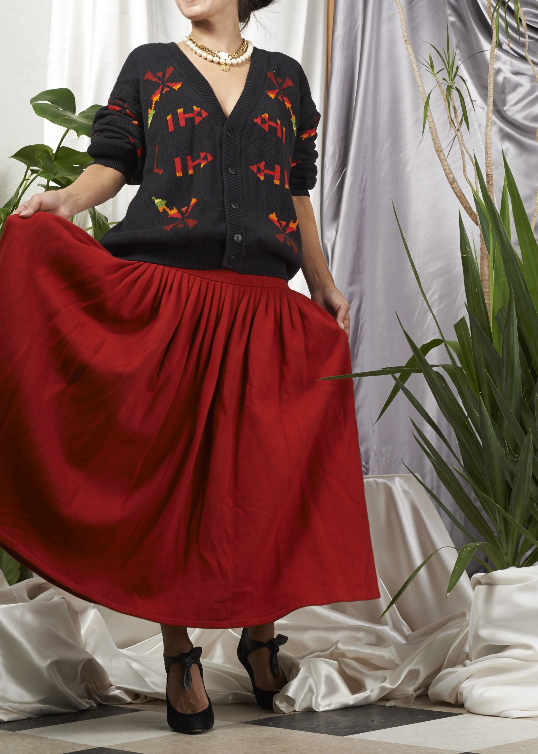 A_Part_of_the_rest_vintage_1980s_norma_kamali_red_sweat_midi_skirt_90s_pendleton_benneton_cardigan_ 4.jpg