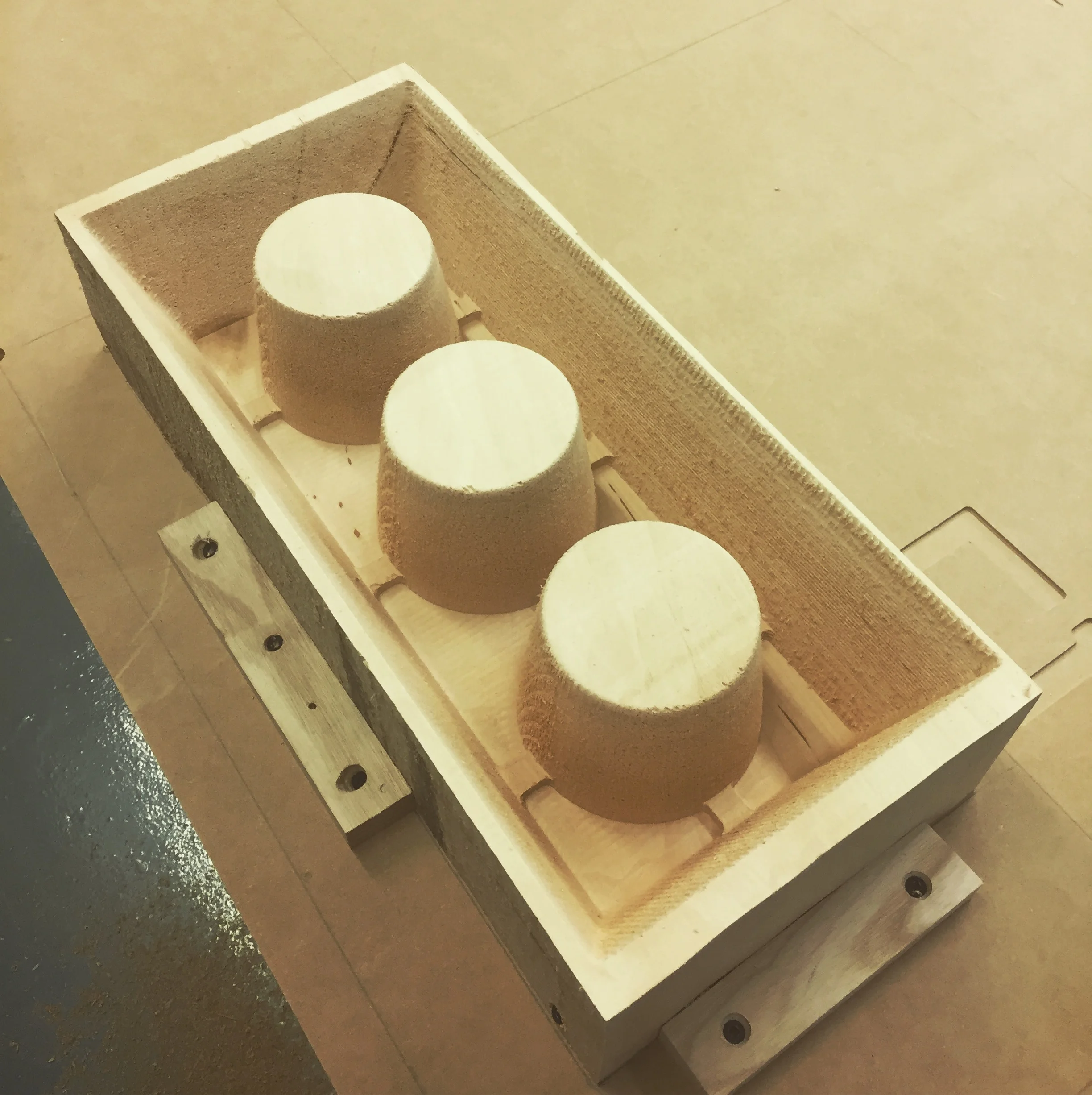  Flip mill of final speaker case design 