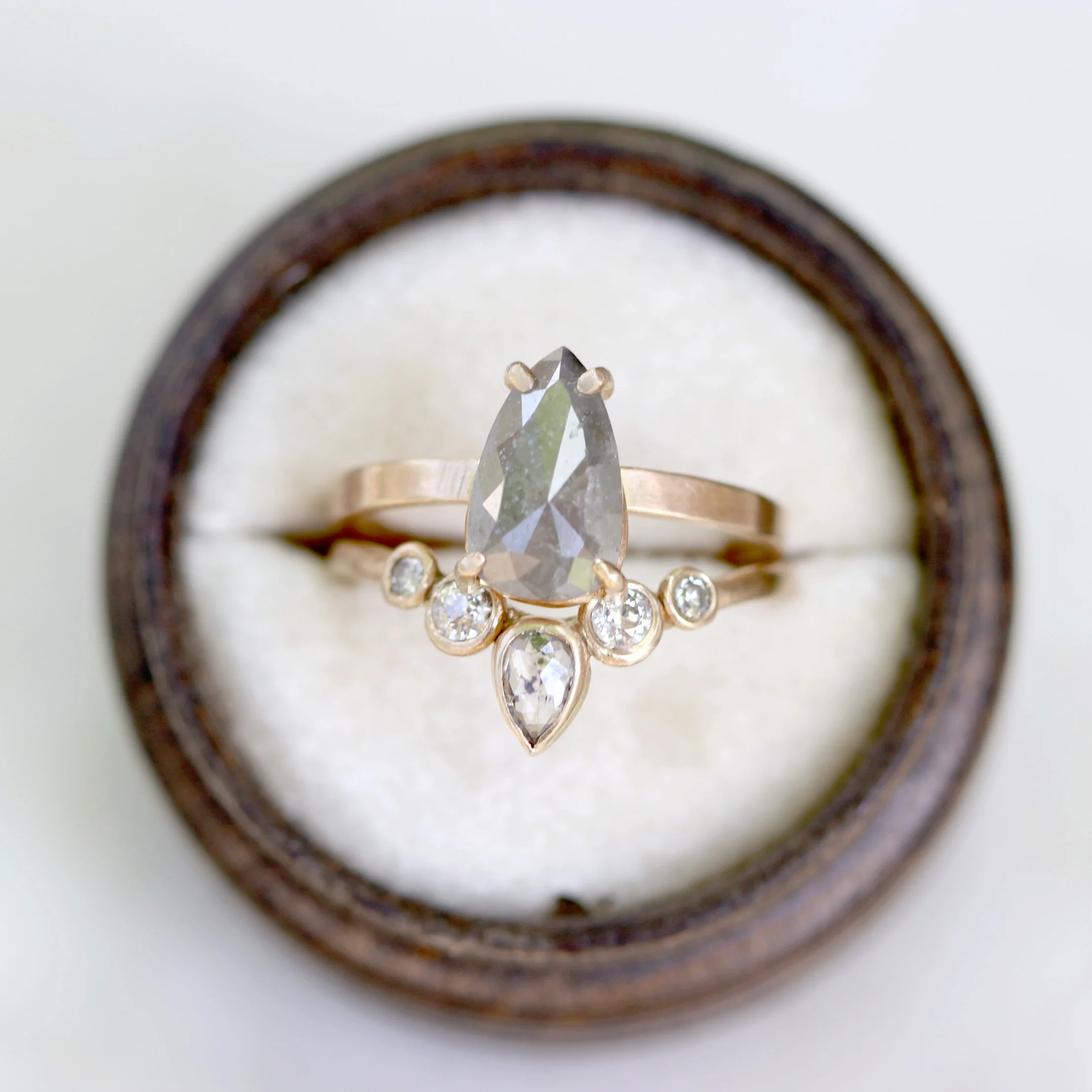 The_Iris_Solitaire_1.74ct_gray_pear_set_inbox.jpg