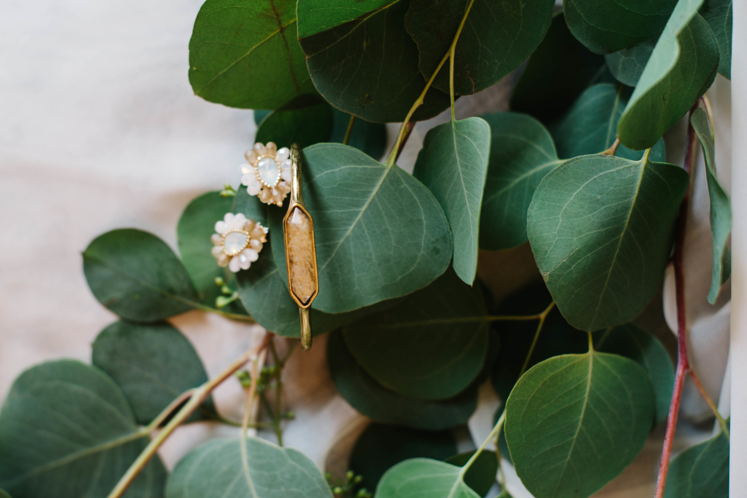 Barn at Kennedy Farms Green and Pink Wedding | Erika Aileen Photography