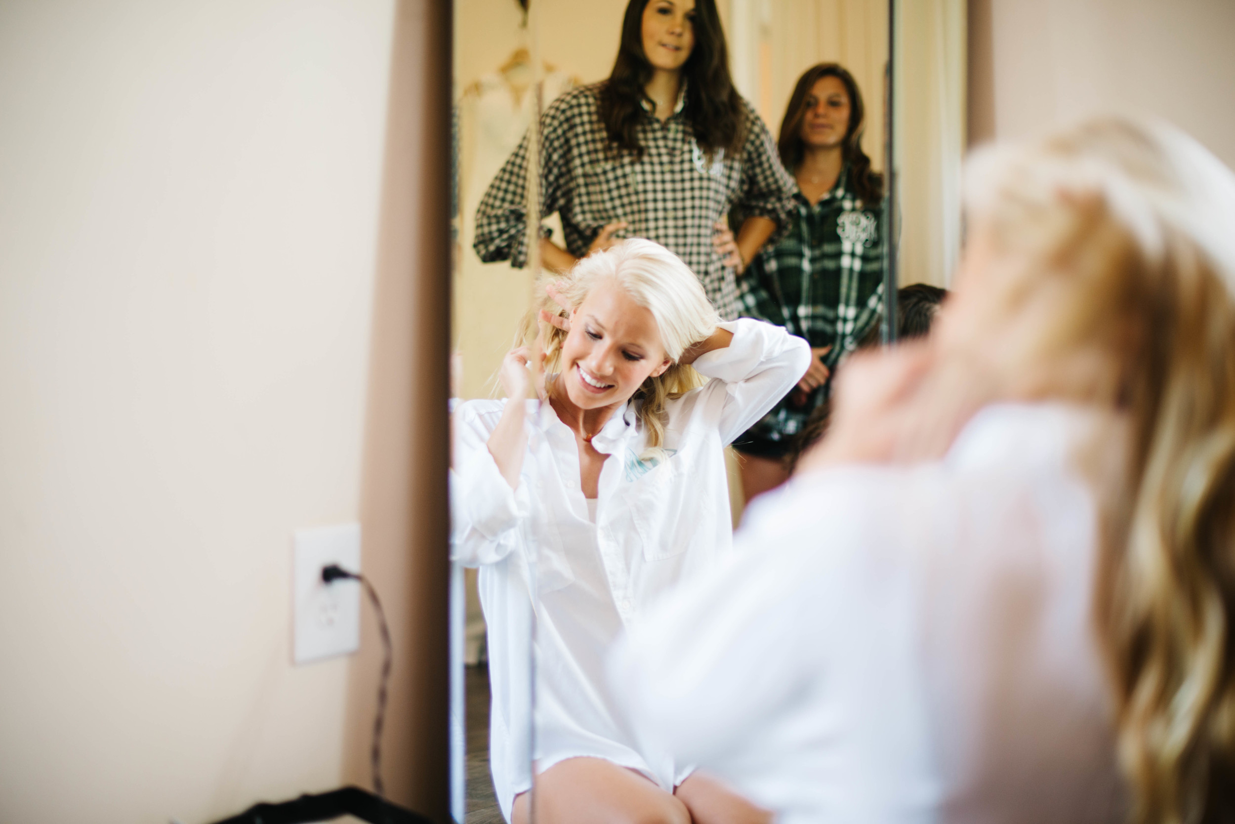 Barn at Kennedy Farms Green and Pink Wedding | Erika Aileen Photography