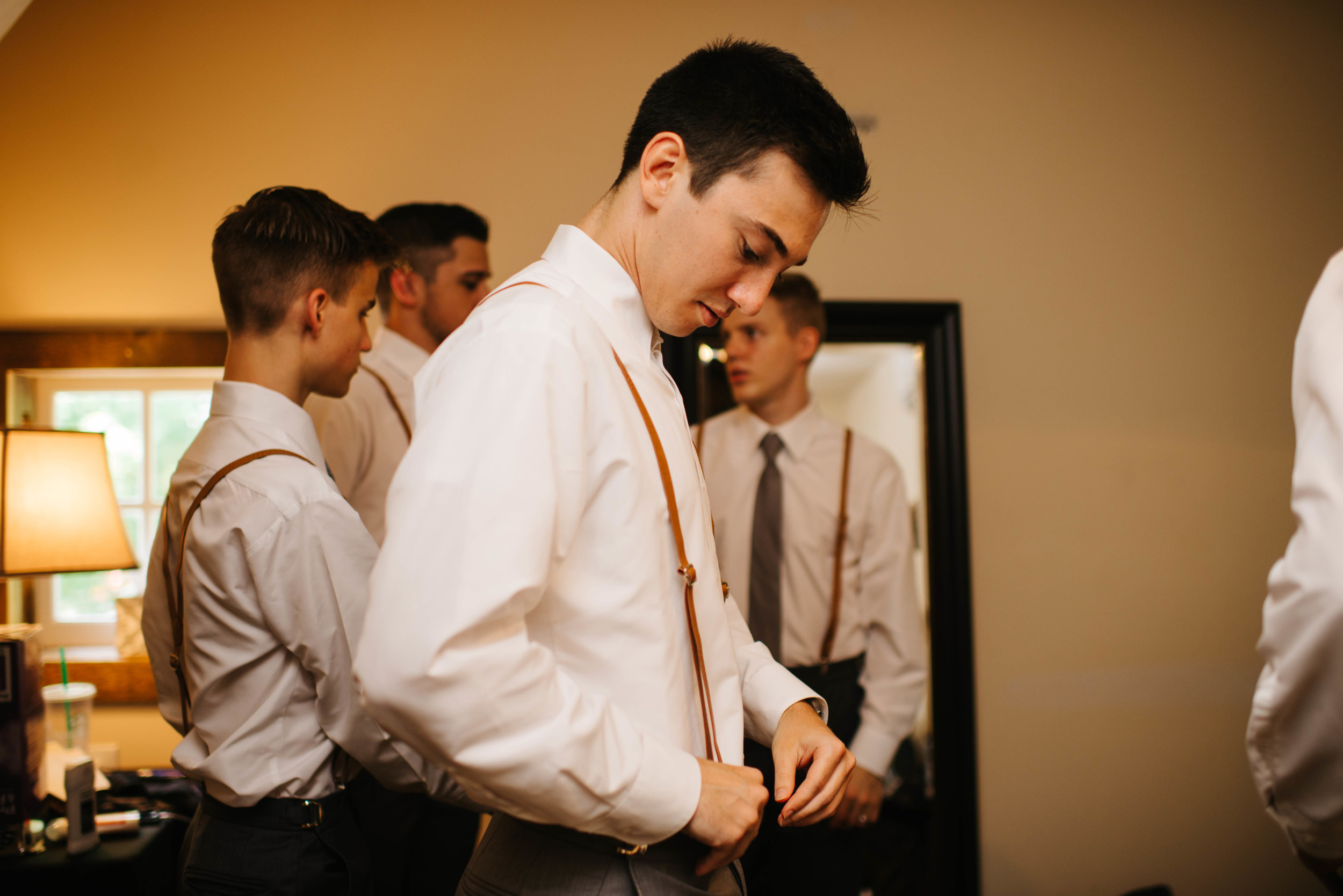 Barn at Kennedy Farms Green and Pink Wedding | Erika Aileen Photography