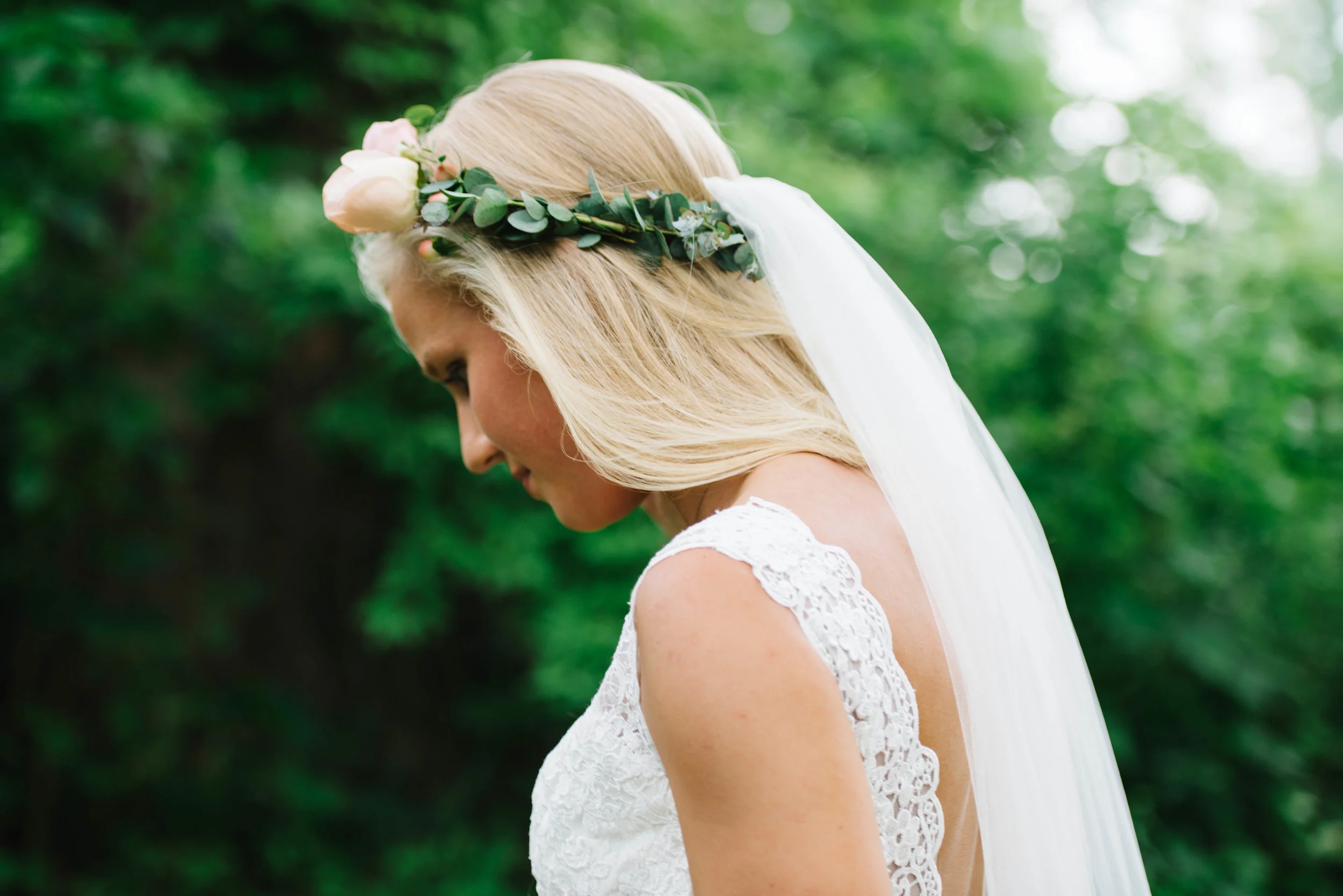Barn at Kennedy Farms Green and Pink Wedding | Erika Aileen Photography
