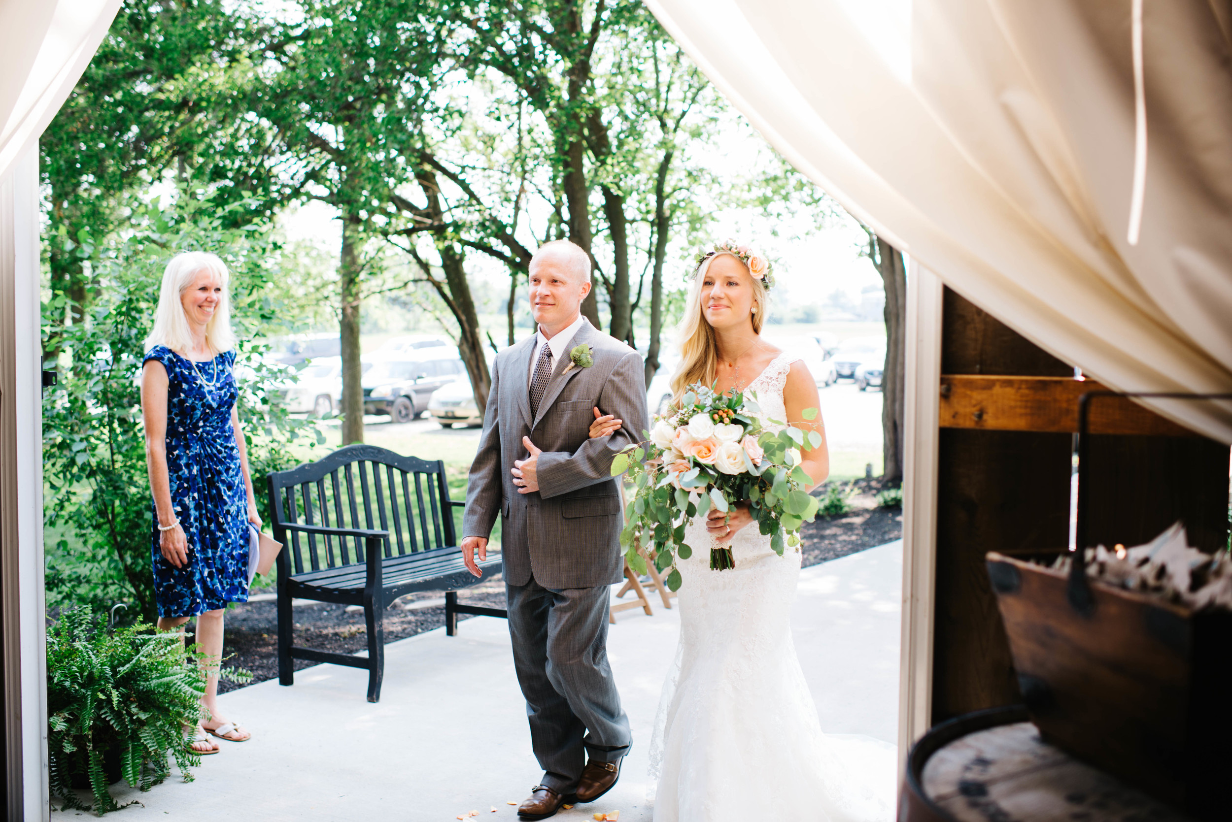 Barn at Kennedy Farms Green and Pink Wedding | Erika Aileen Photography