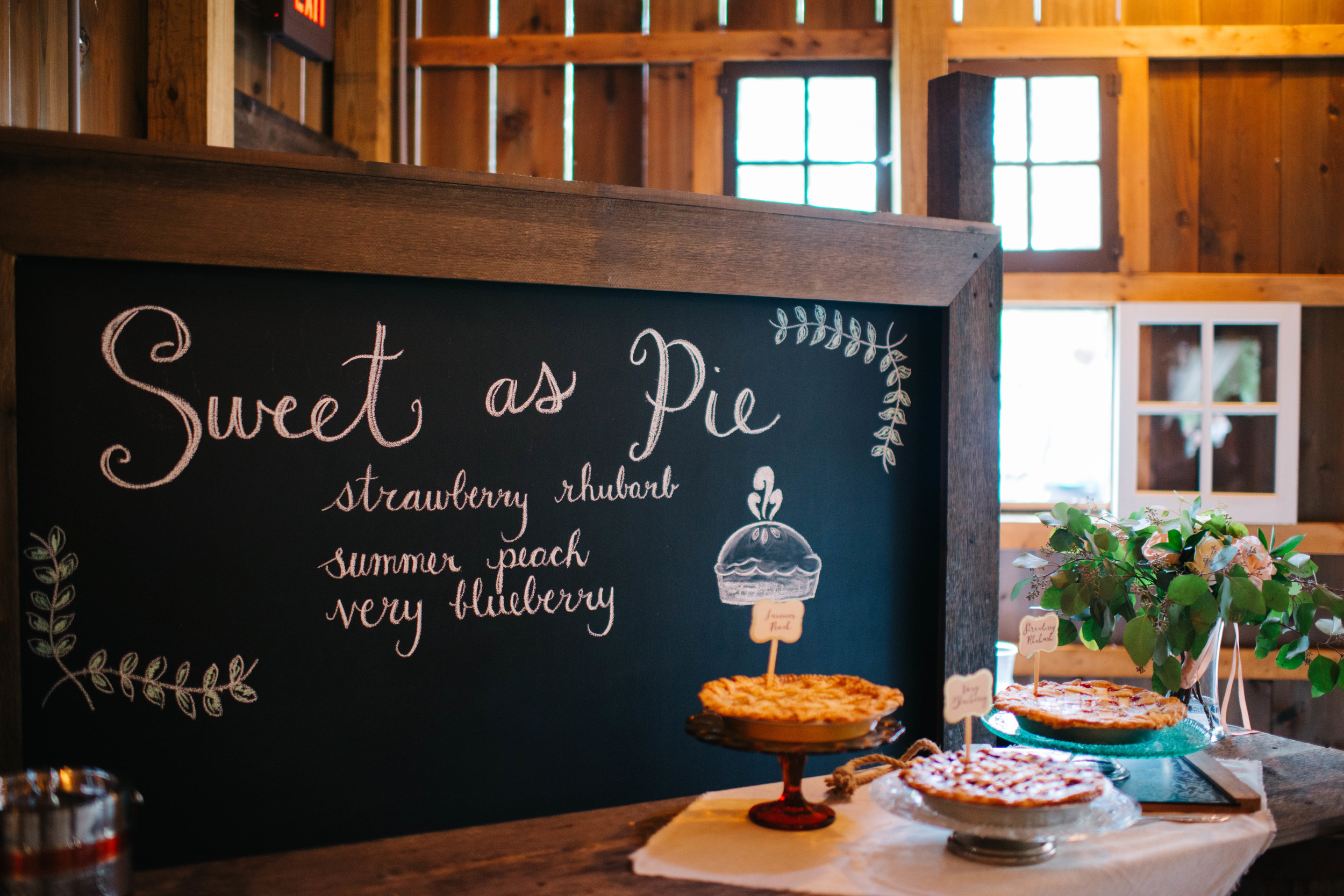 Barn at Kennedy Farms Green and Pink Wedding | Erika Aileen Photography