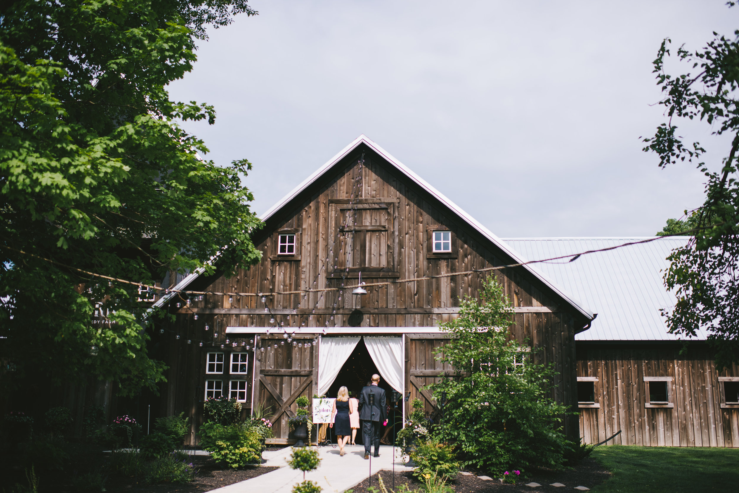 Barn at Kennedy Farm Indianapolis Wedding Photographer Erika Aileen