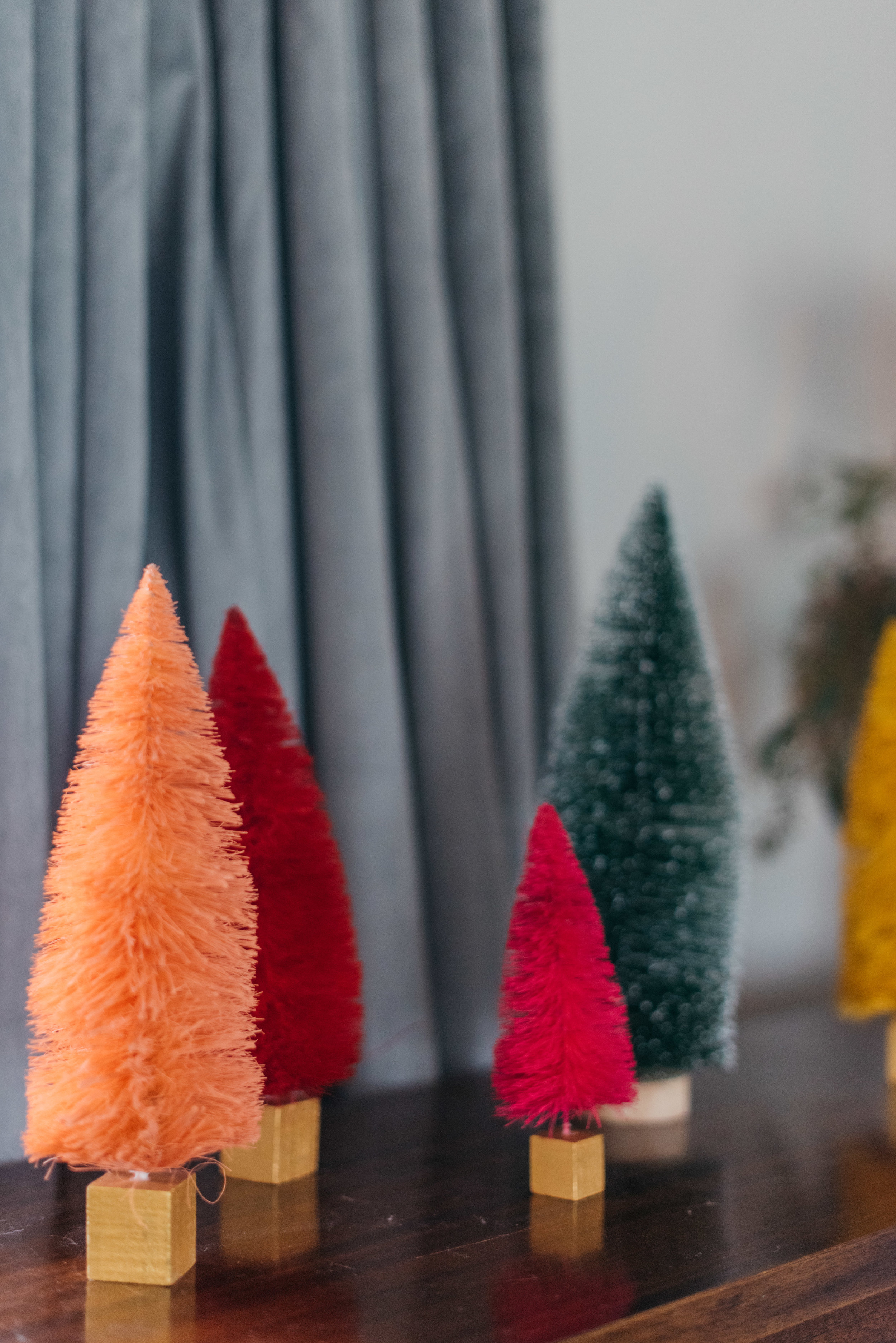 Mid century christmas decor erika aileen photography chicago indianapolis wedding photographer