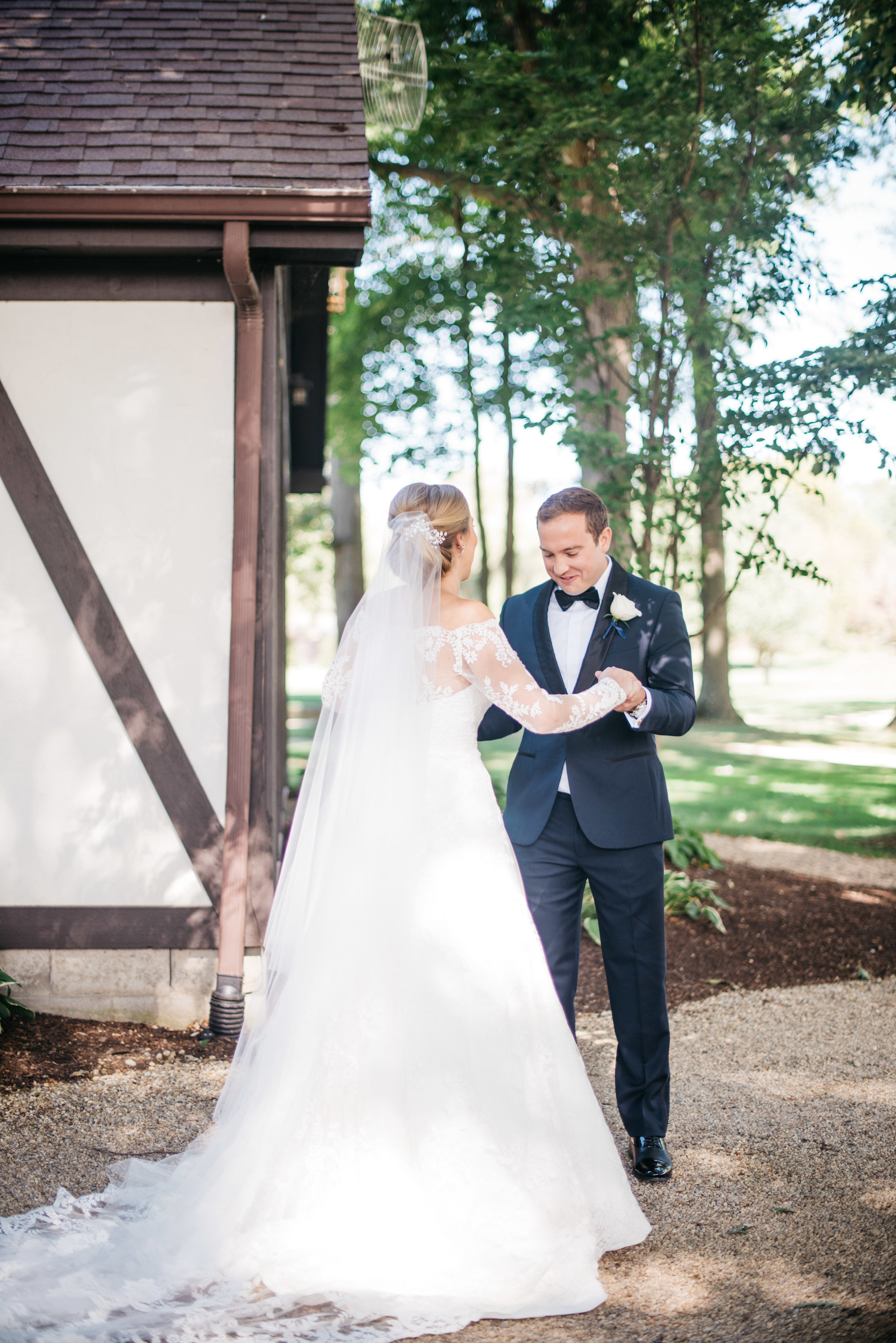 Chikaming Country Club Wedding Union Pier Michigan Wedding Erika Aileen Photography Michigan Wedding Photographer