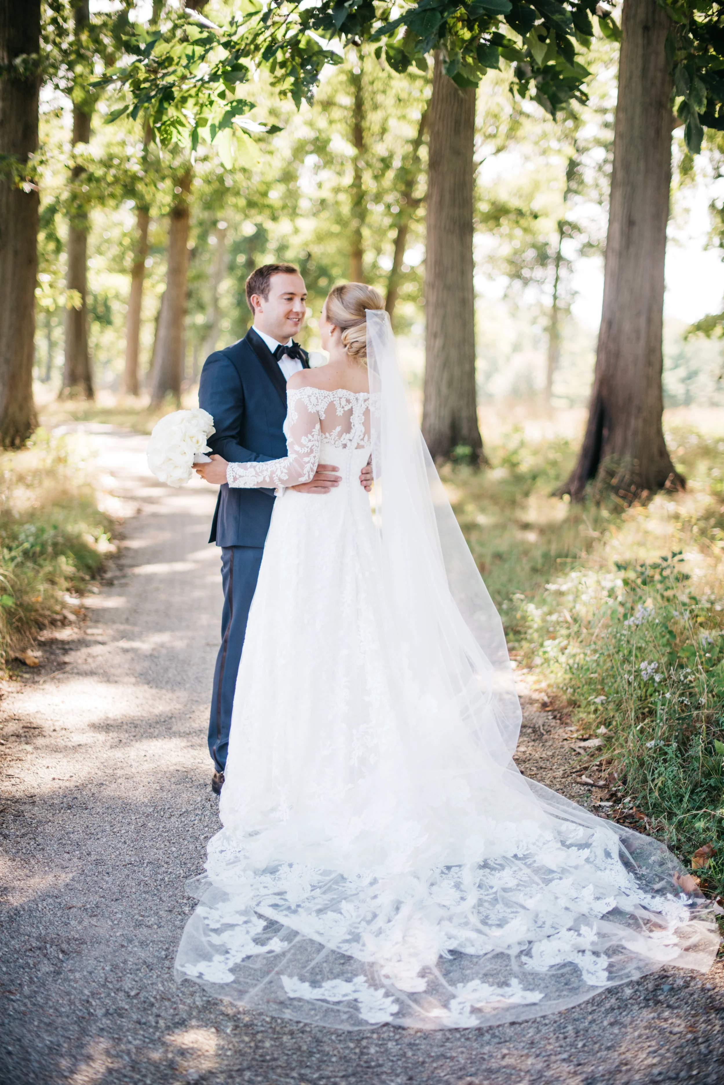 Chikaming Country Club Wedding Union Pier Michigan Wedding Erika Aileen Photography Michigan Wedding Photographer
