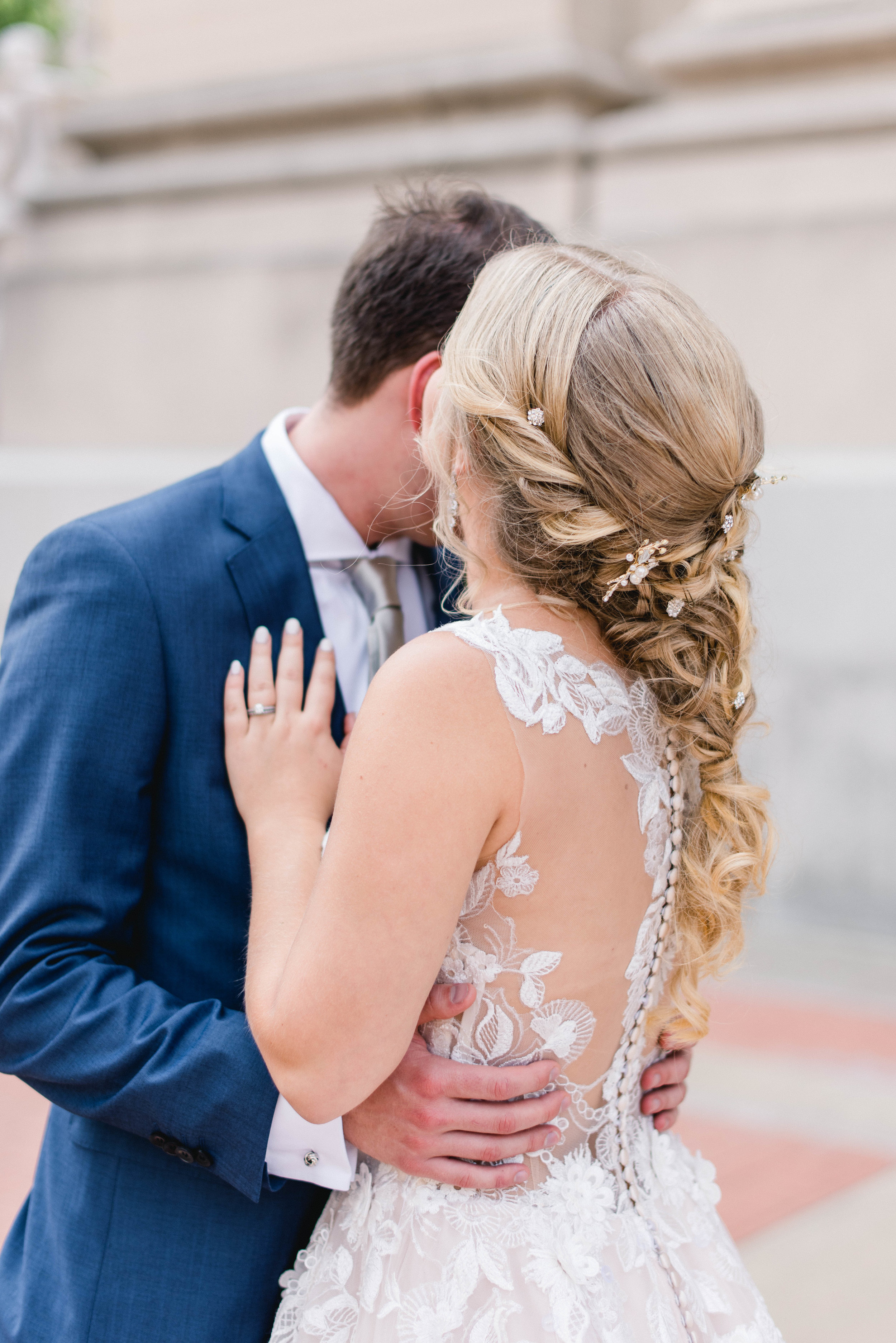 Regions Tower Wedding Indianapolis Erika Aileen Photography