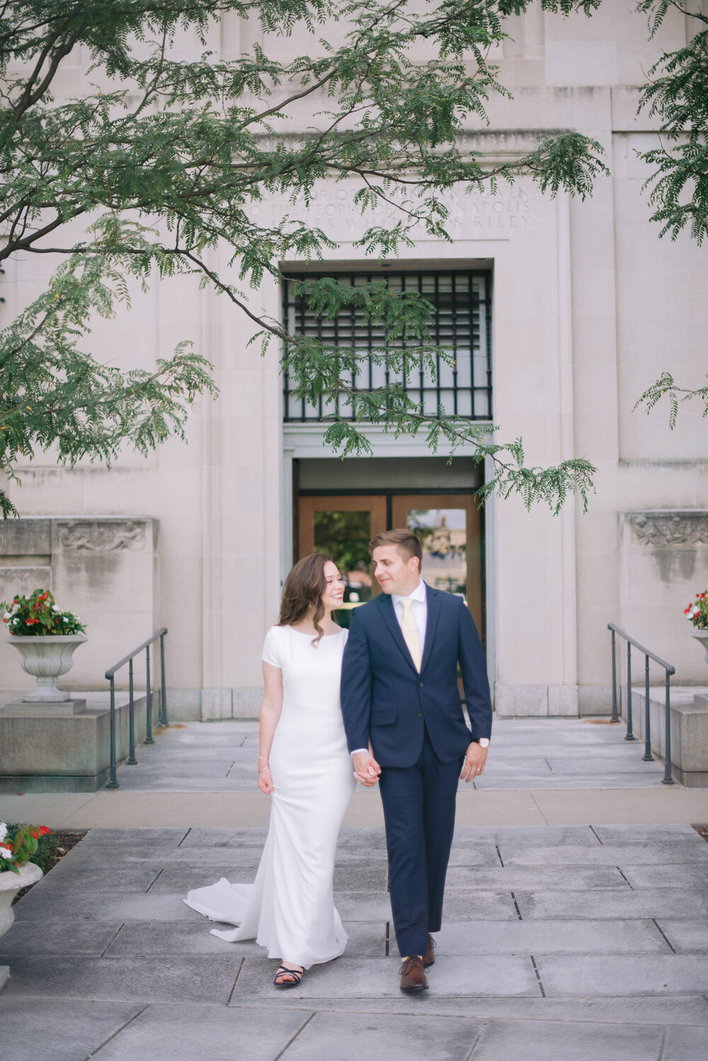 Indianapolis Central Library Wedding Erika Aileen Photography Indianapolis Wedding Photographer