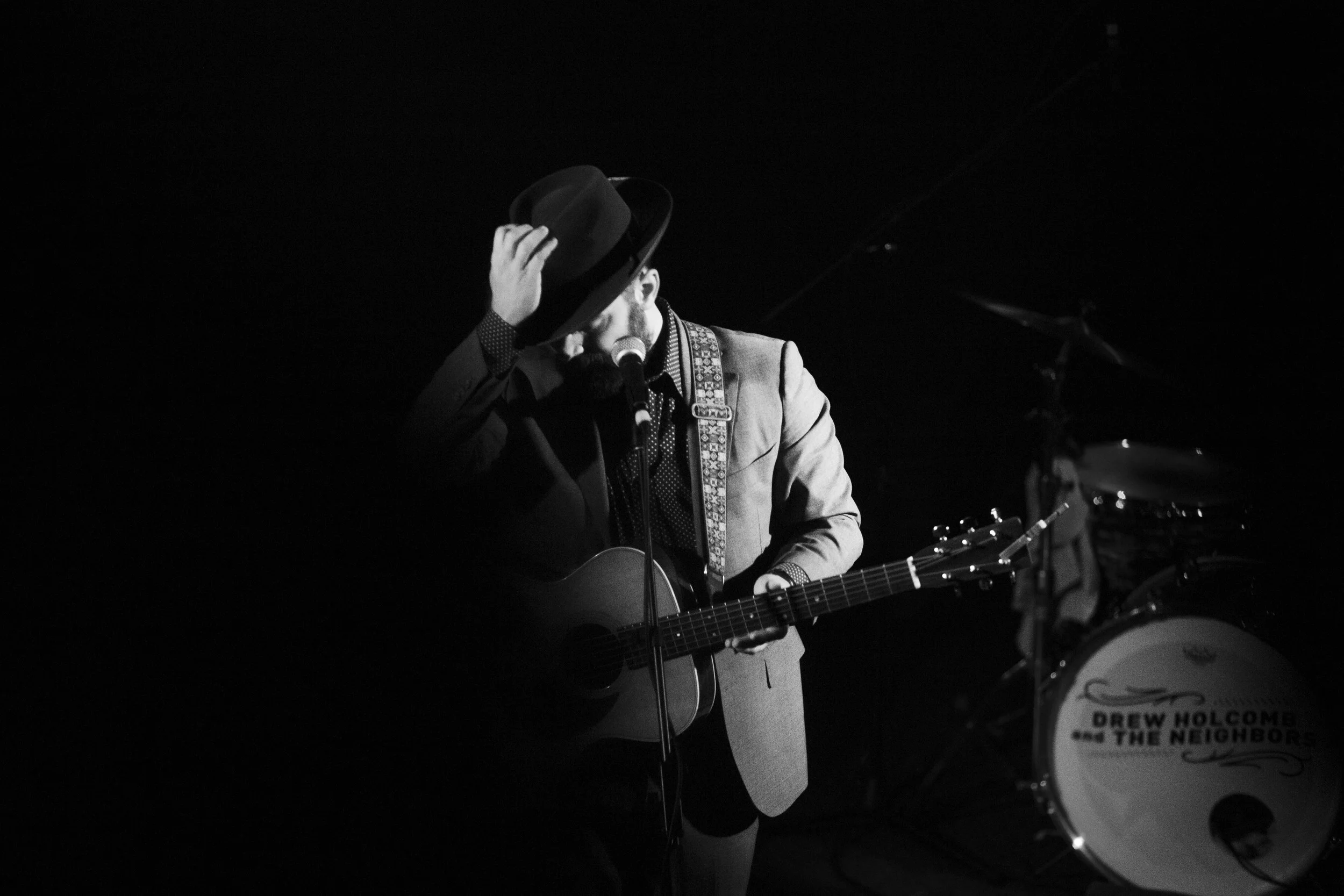 Drew Holcomb and the Neighbors