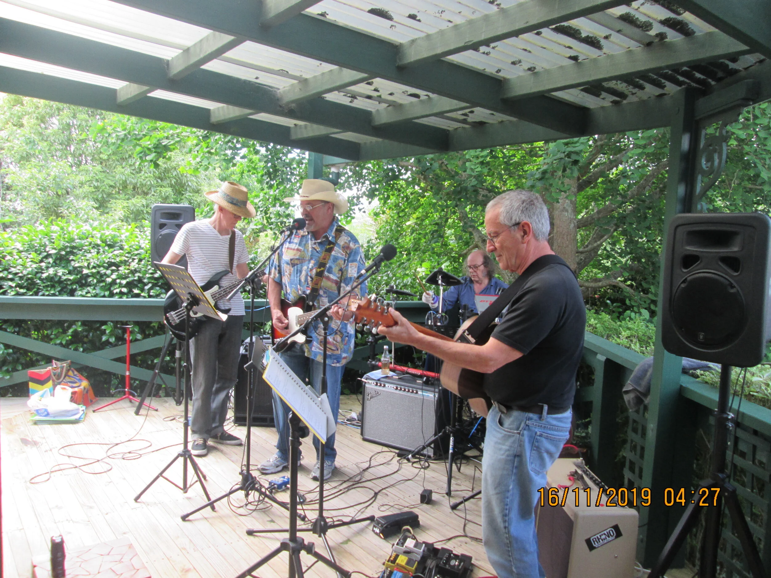 Bakelite Brothers Private Gig.JPG