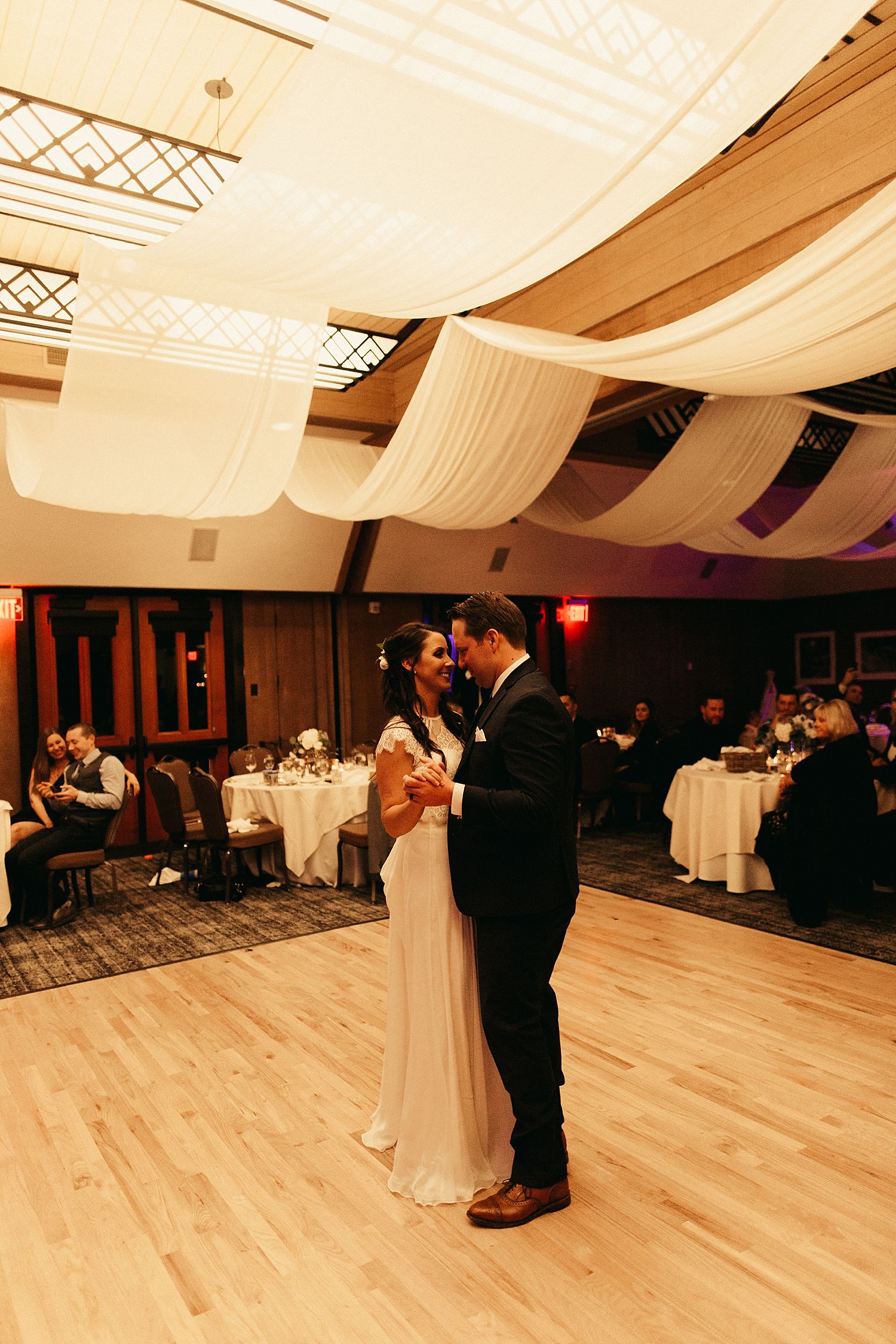 mt-hood-timberline-lodge-wedding_1347.jpg