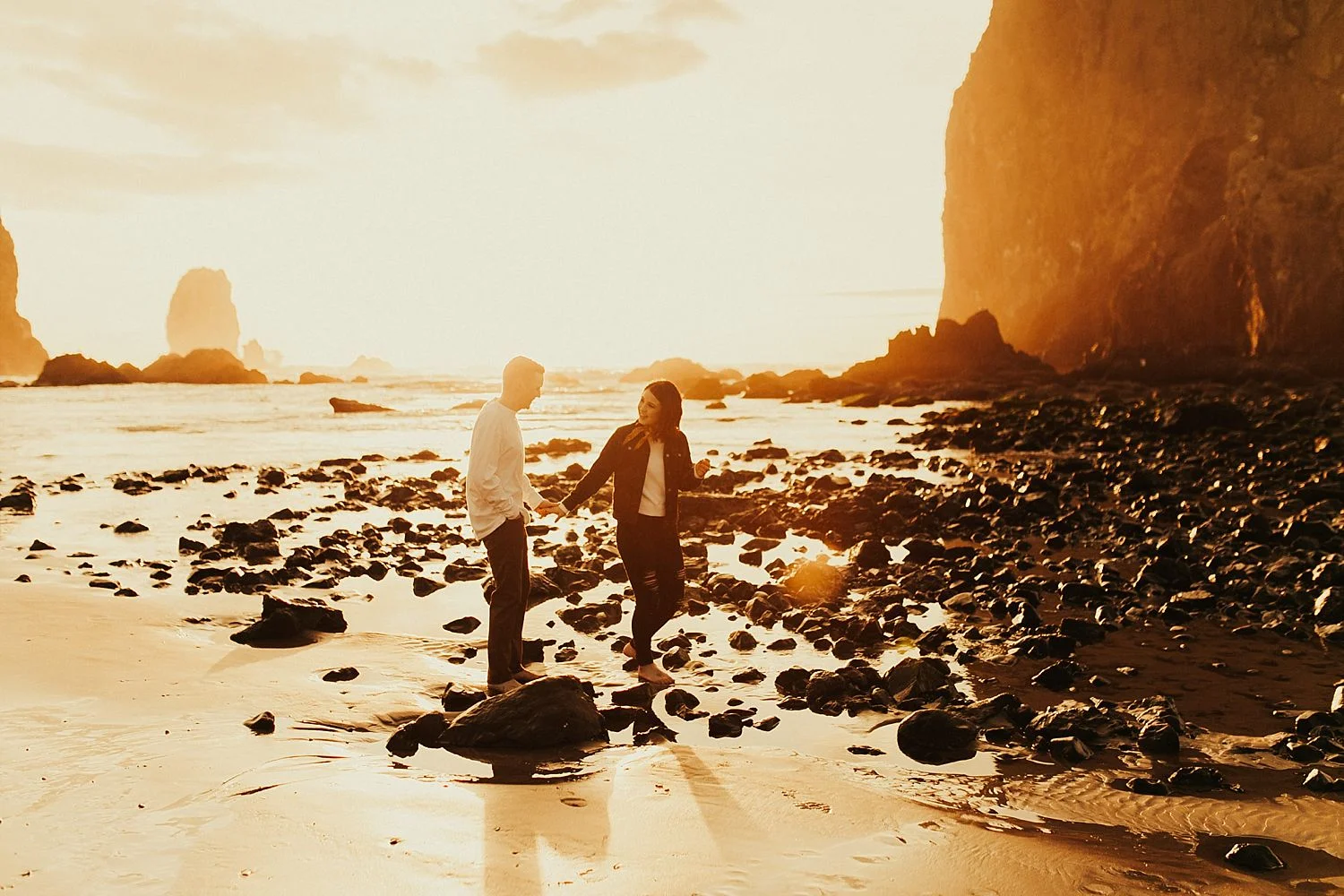cannon-beach-engagement-session_1475.jpg