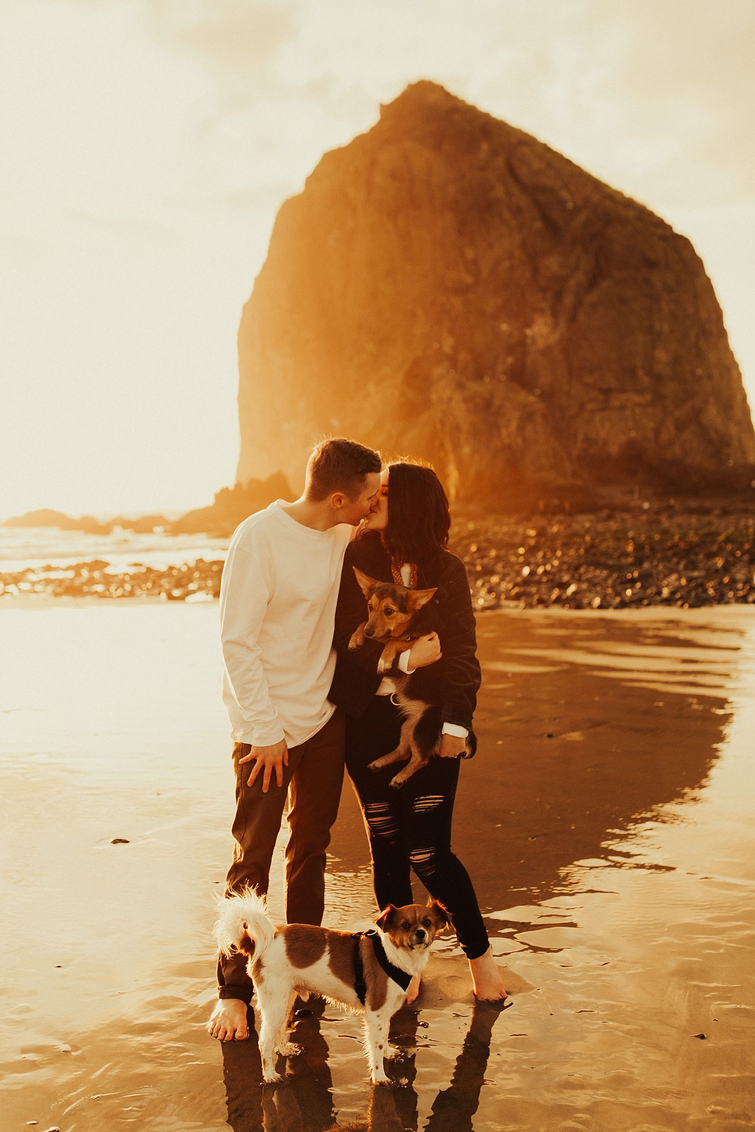 cannon-beach-engagement-session_1481.jpg