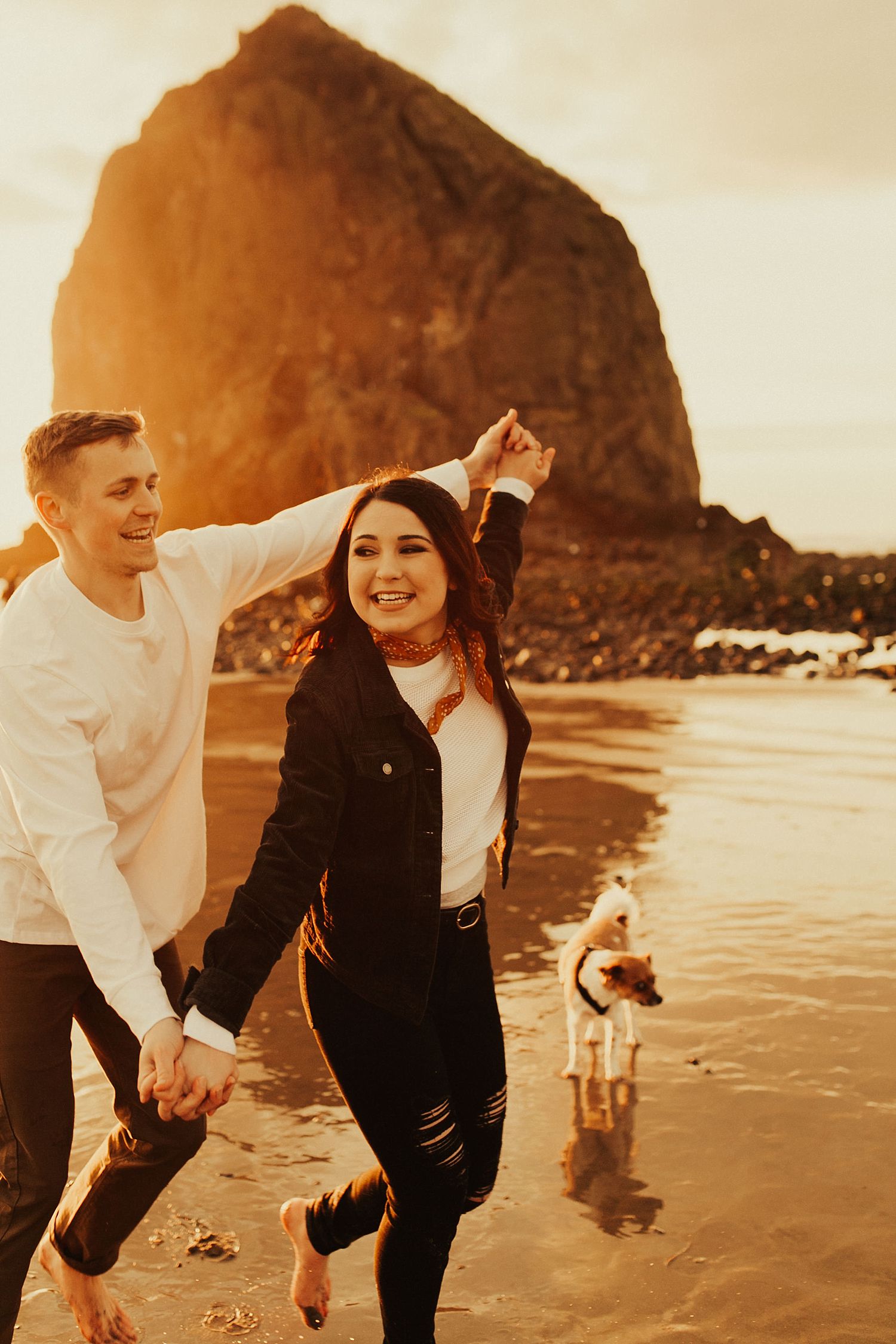 cannon-beach-engagement-session_1484.jpg