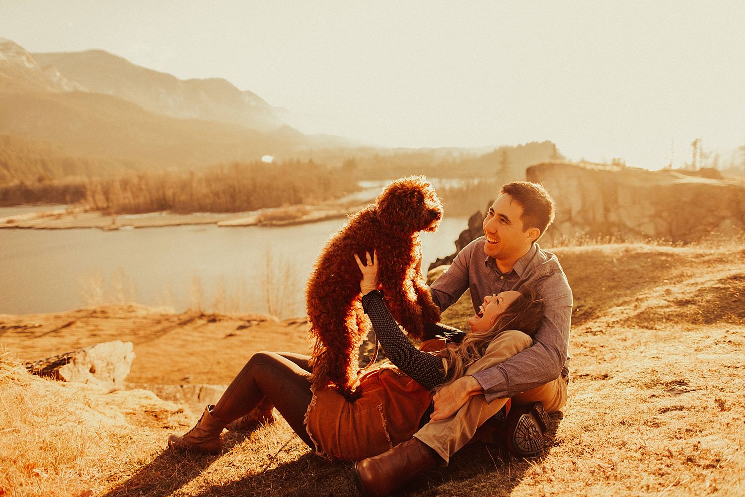 columbia-river-gorge-engagement-session_1615.jpg