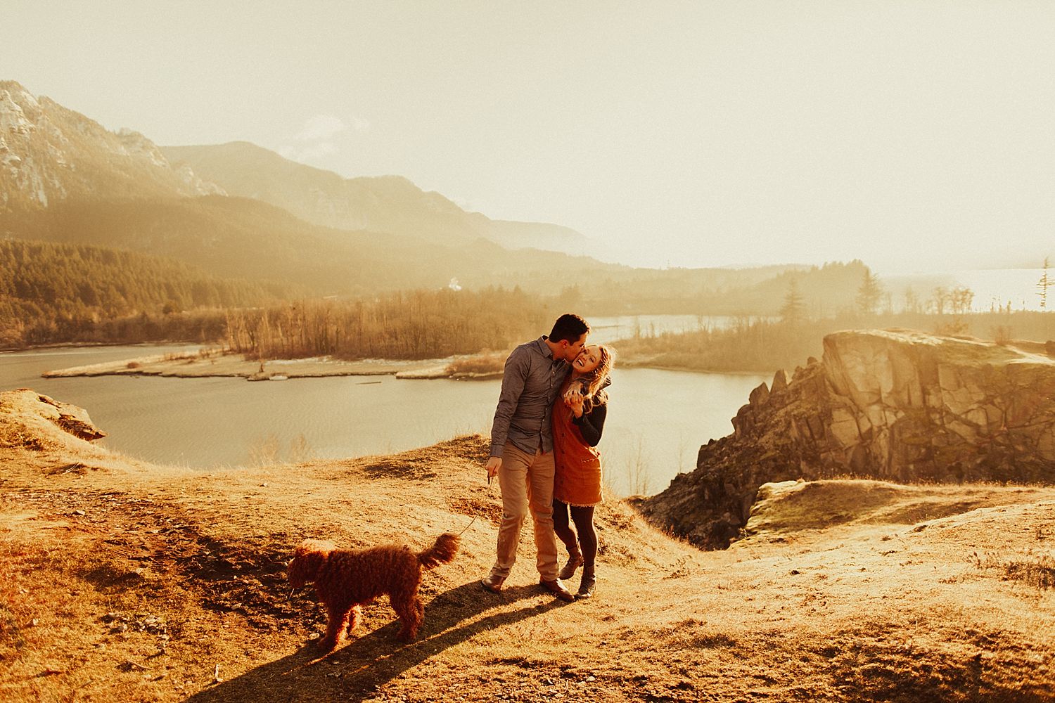 columbia-river-gorge-engagement-session_1622.jpg
