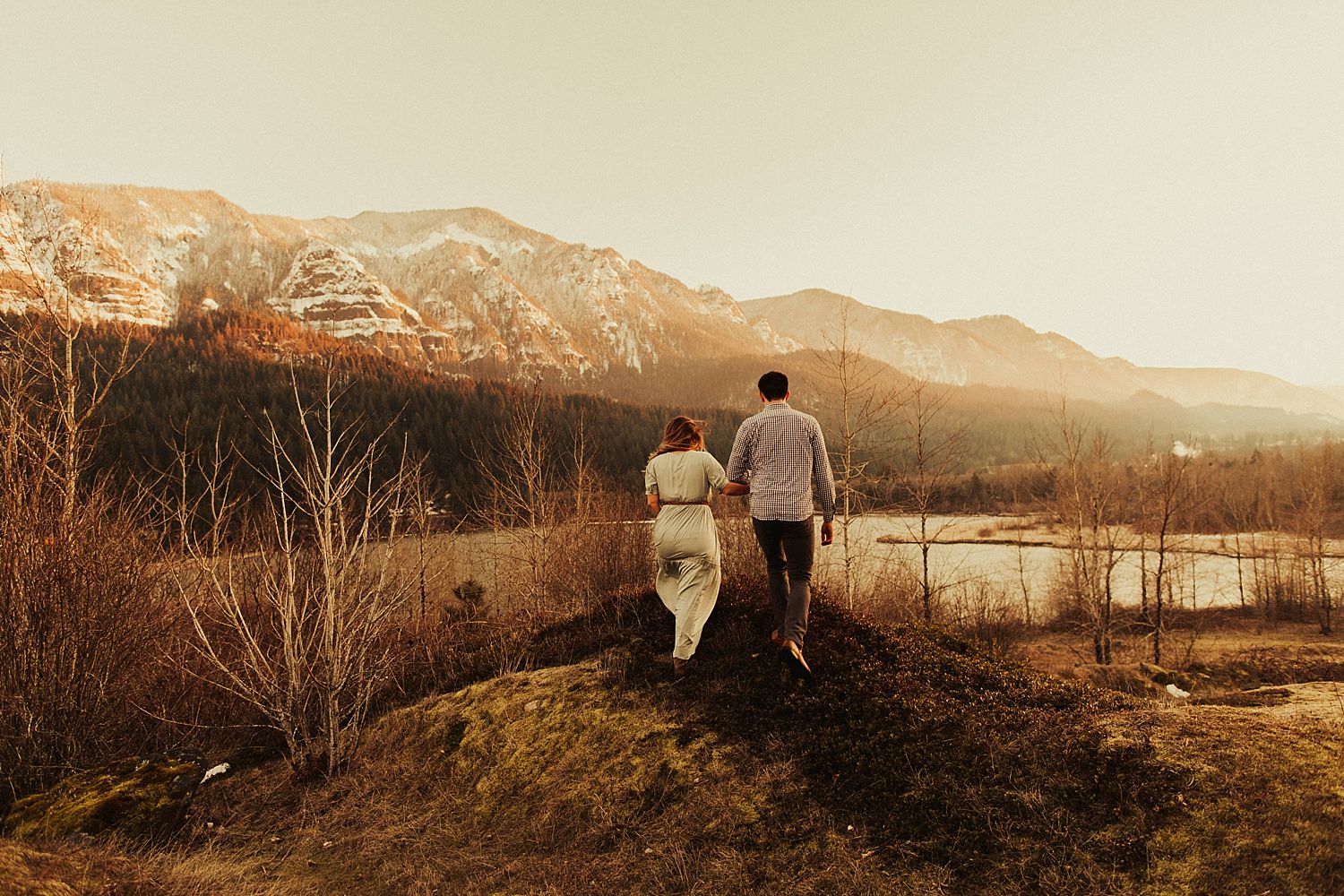 columbia-river-gorge-engagement-session_1641.jpg