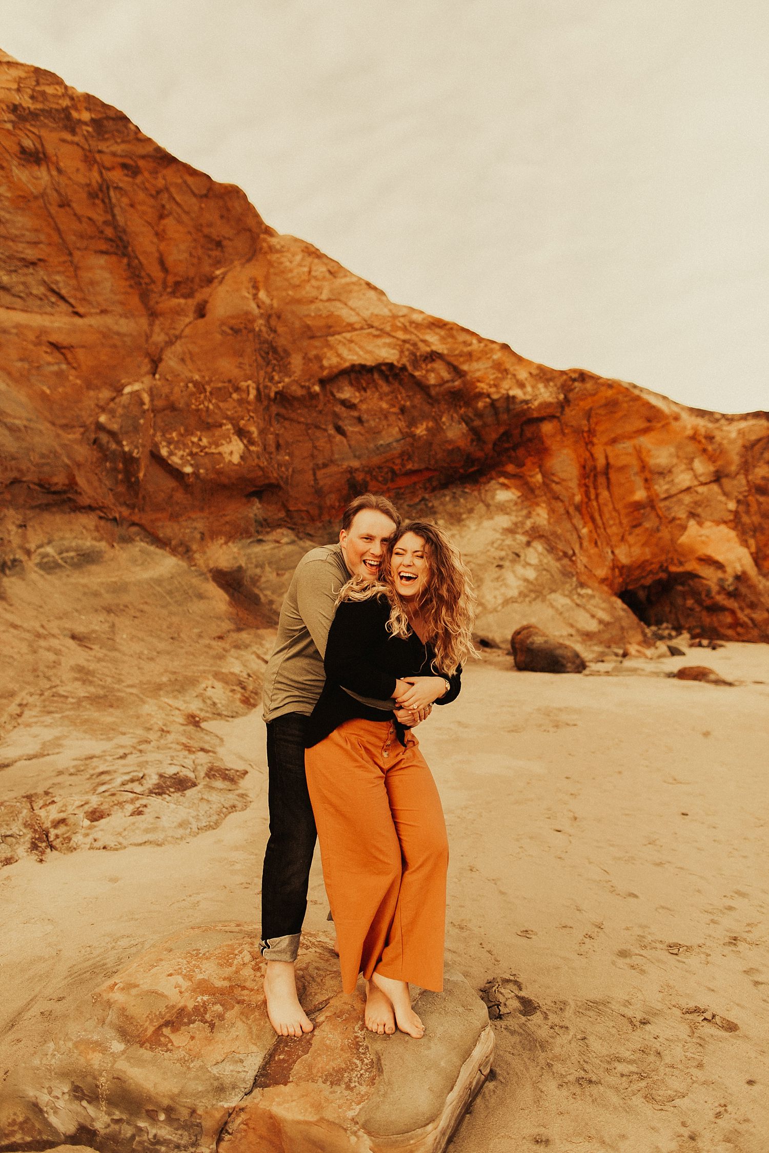 pacific-city-oregon-coast-engagement-session_1740.jpg