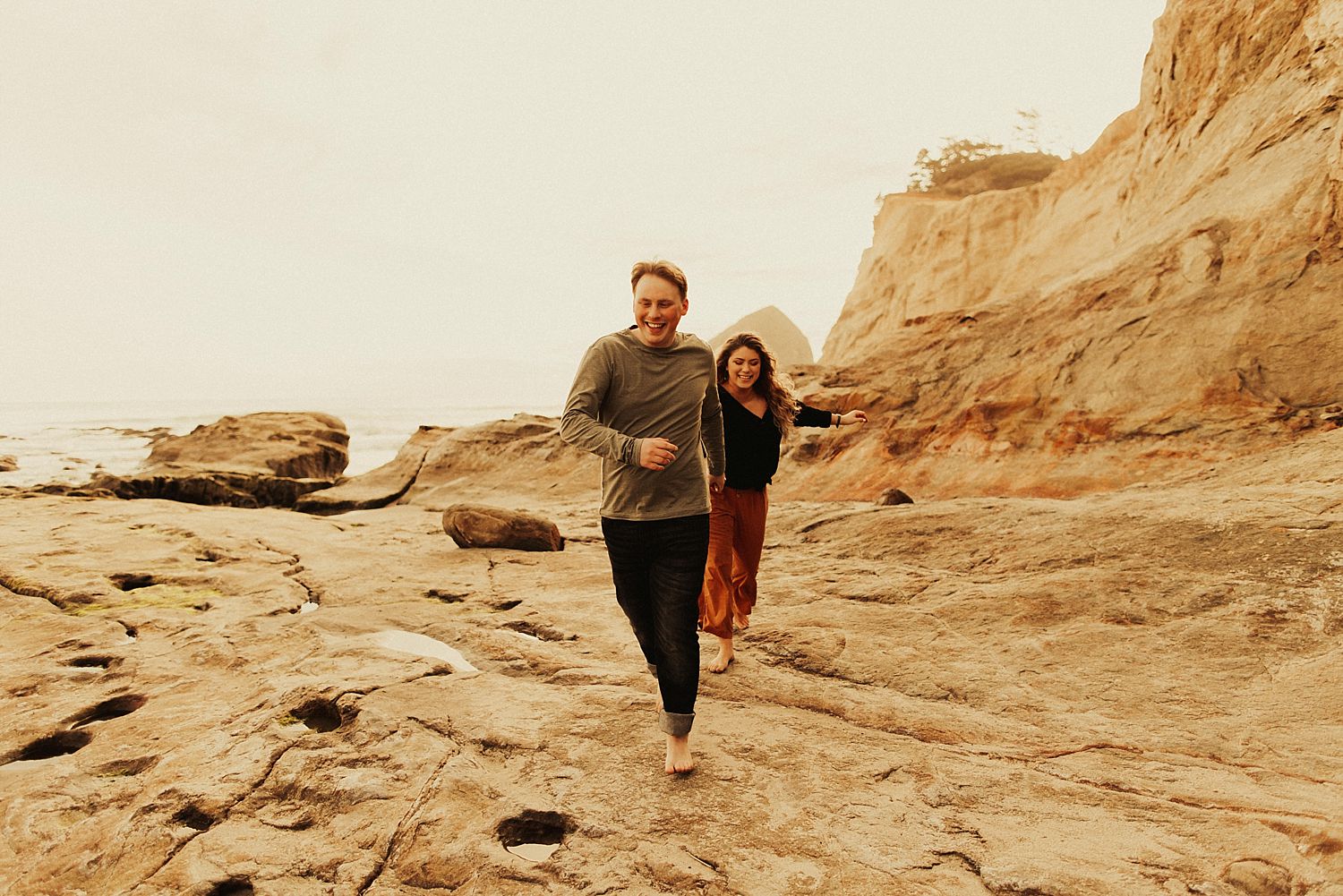 pacific-city-oregon-coast-engagement-session_1752.jpg