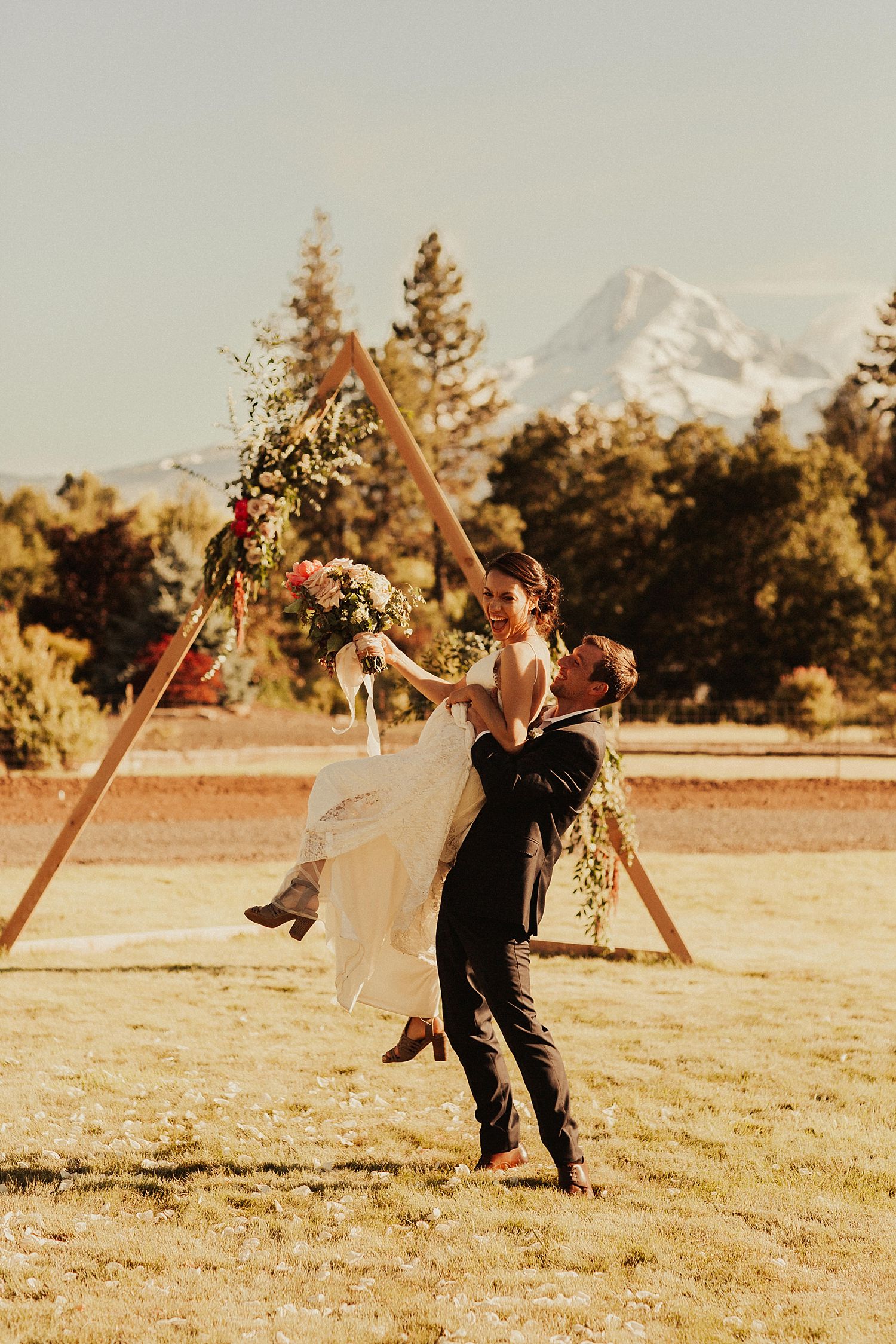 mt-hood-oregon-wedding_3537.jpg