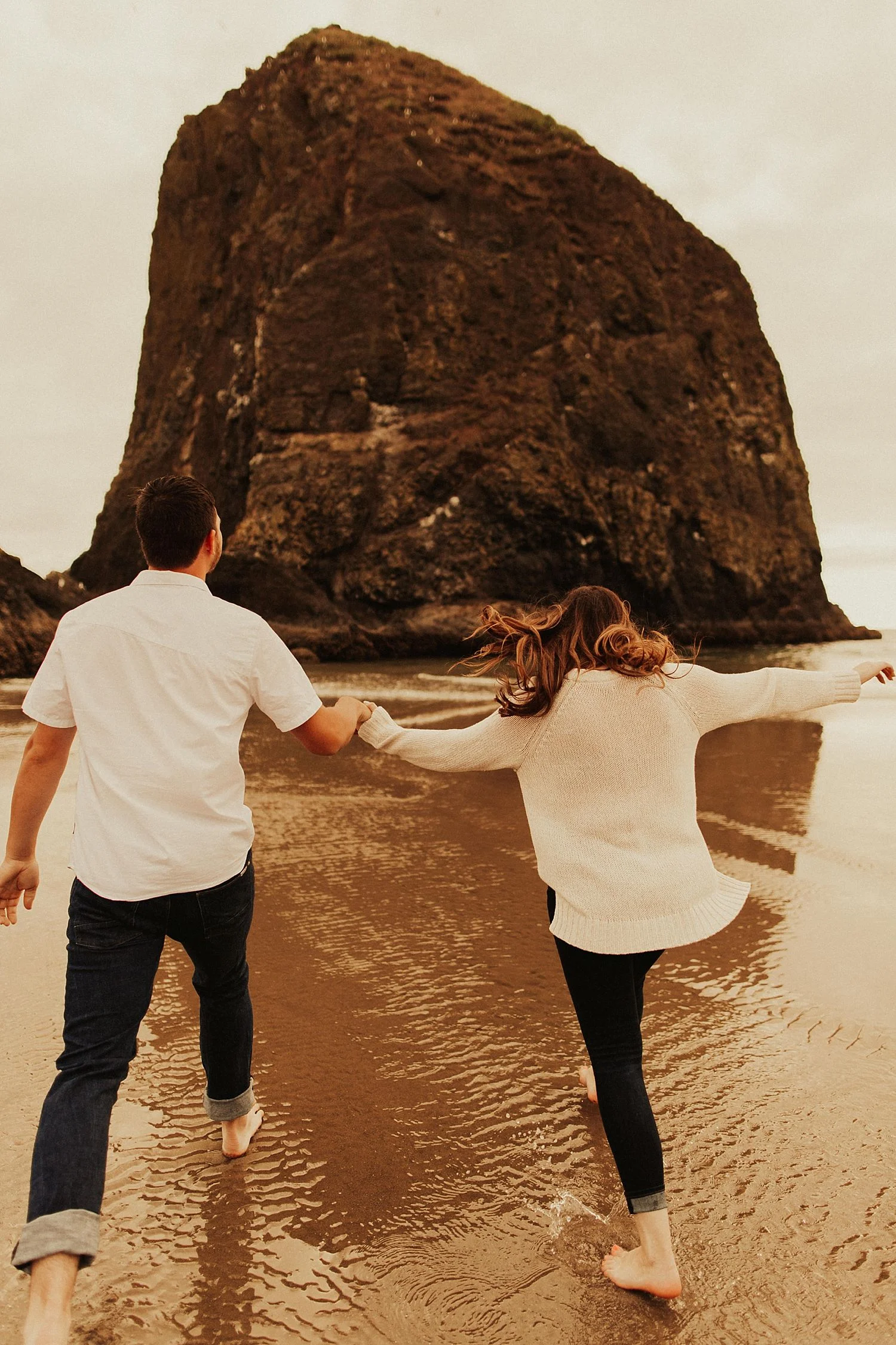 cannon-beach-couples-session_3665.jpg