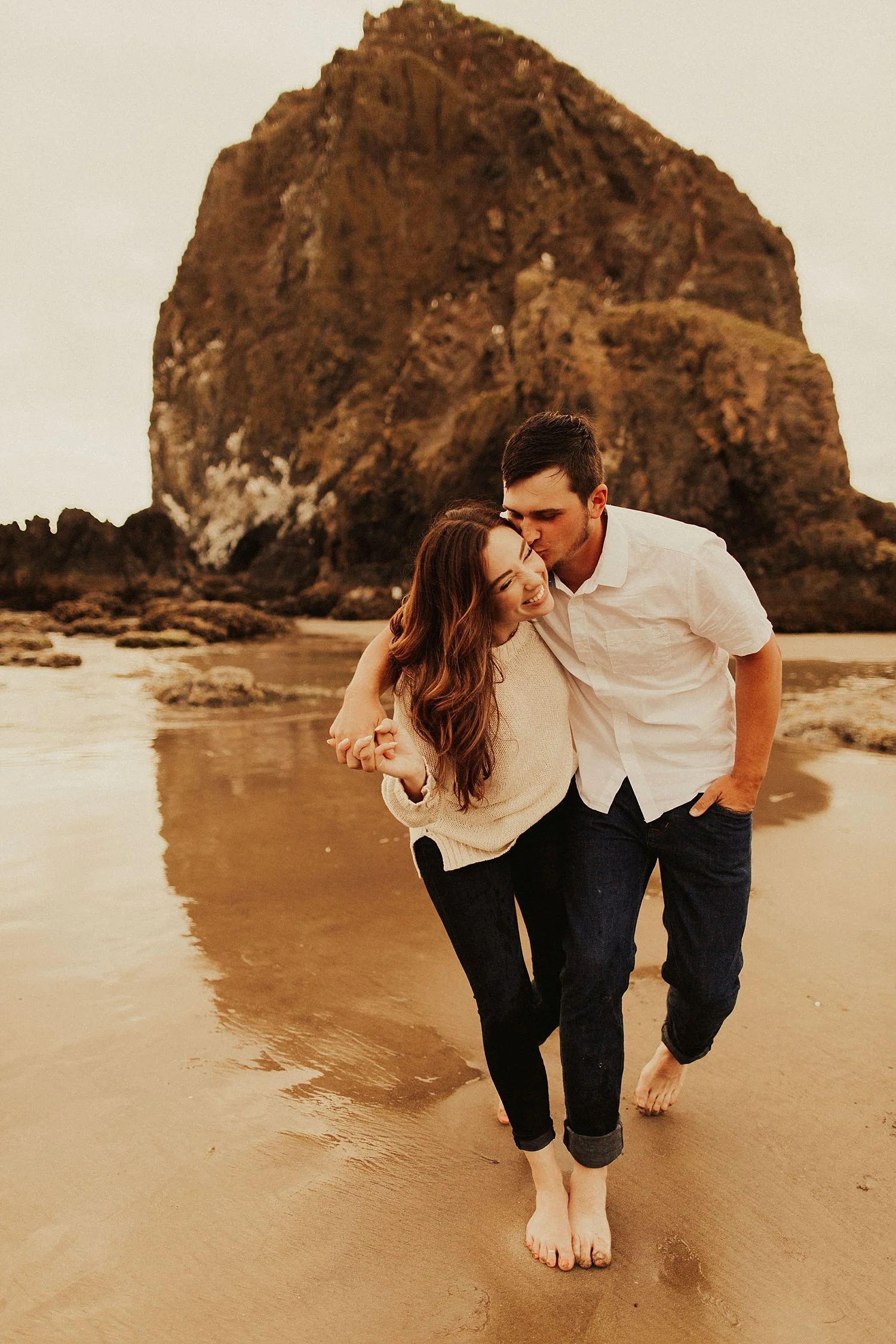 cannon-beach-couples-session_3677.jpg