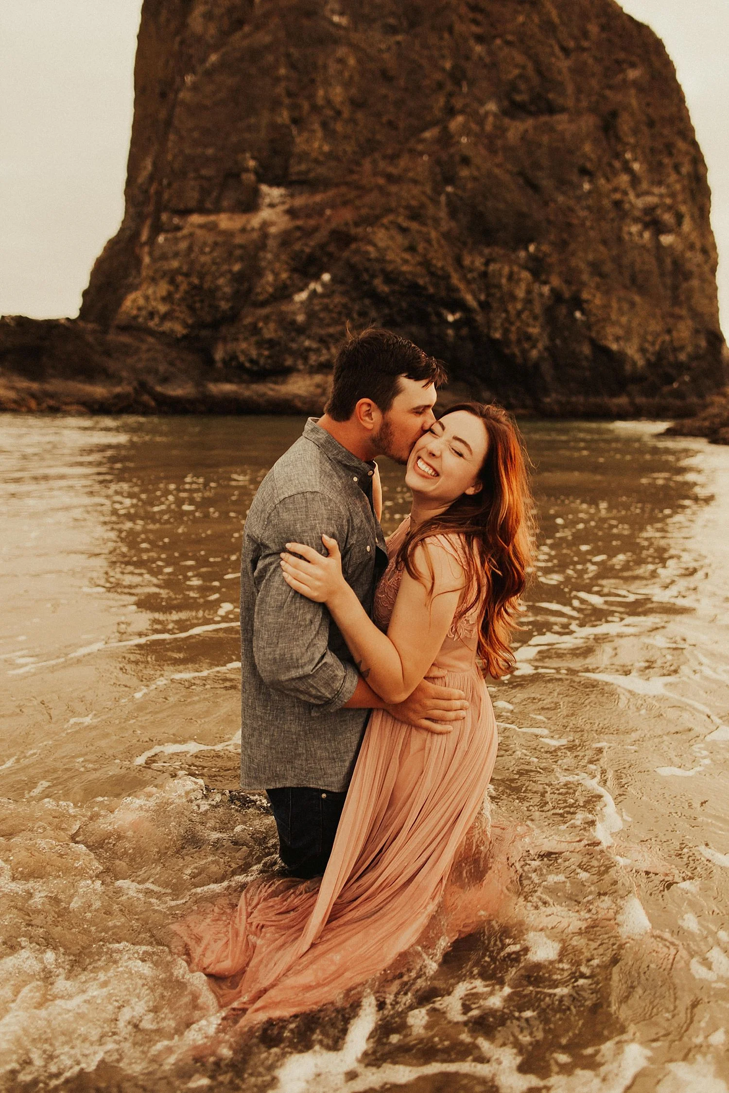 cannon-beach-couples-session_3714.jpg