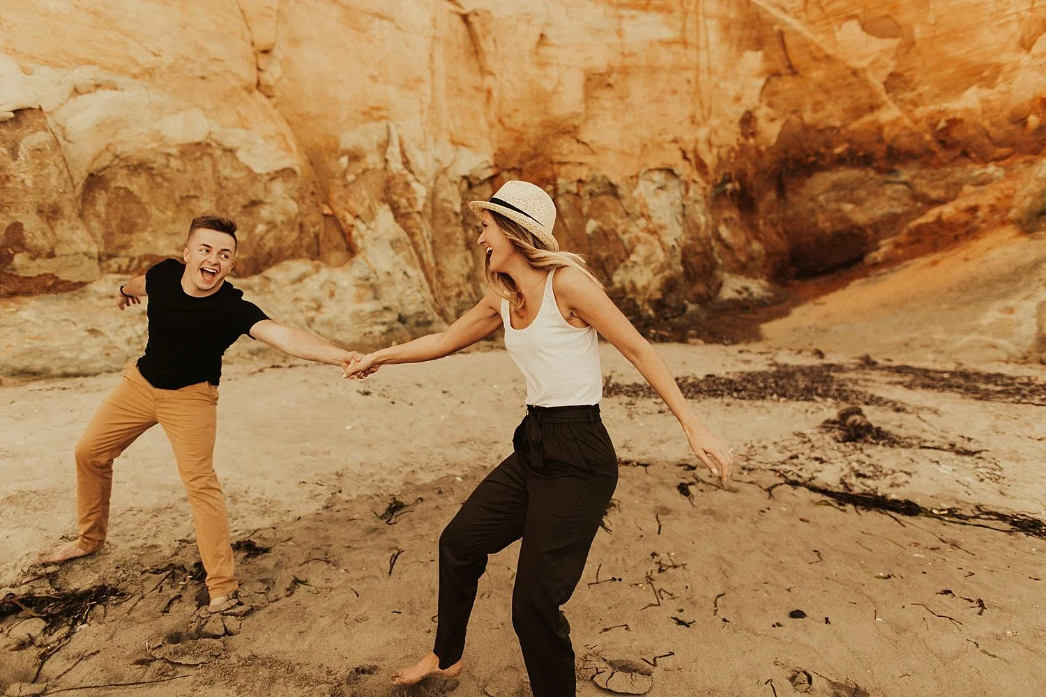 oregon-coast-engagement-session_3813.jpg